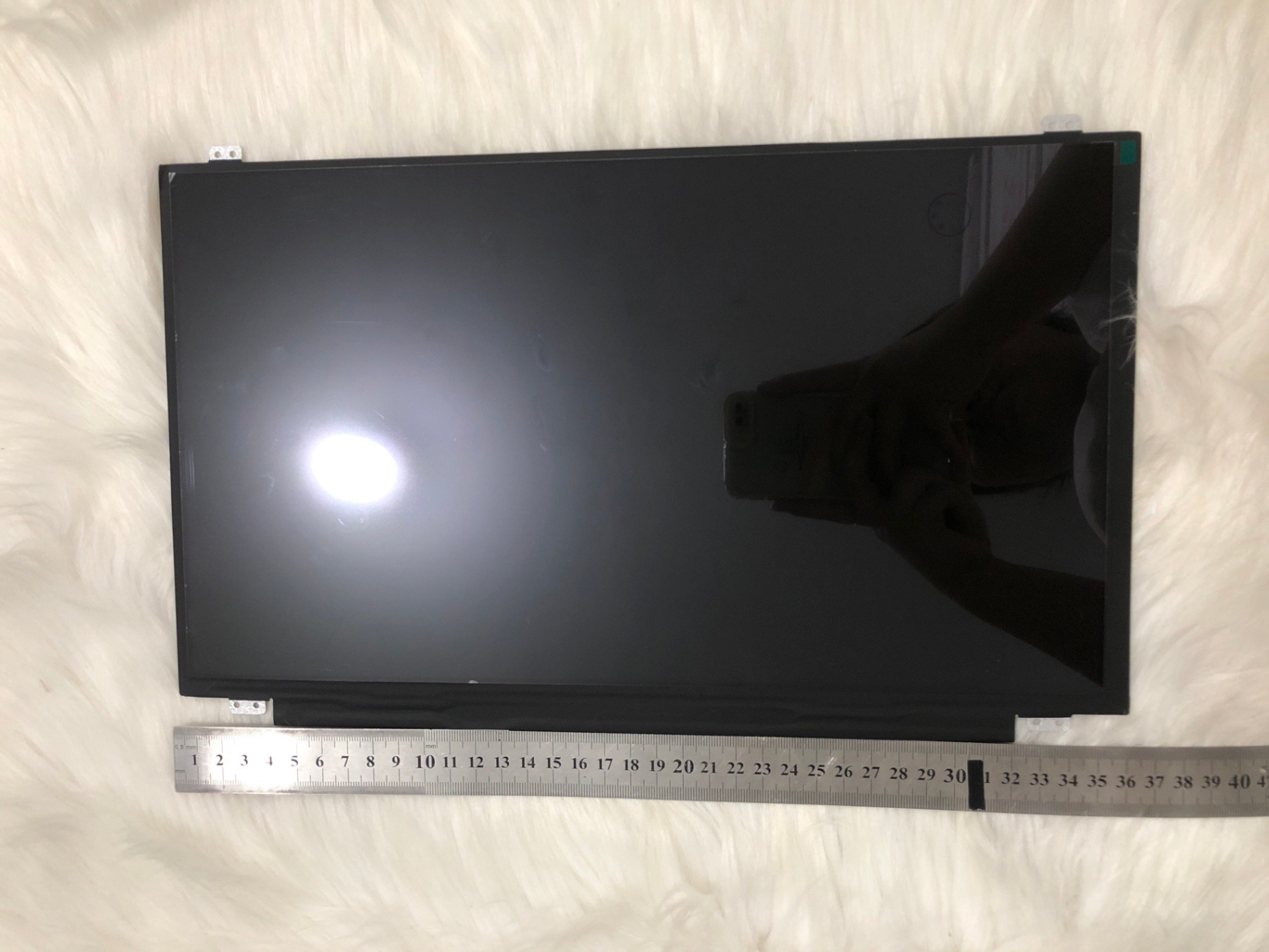 LCD 15.6 Mỏng/30 pin/viền to/có tai/HD/LN