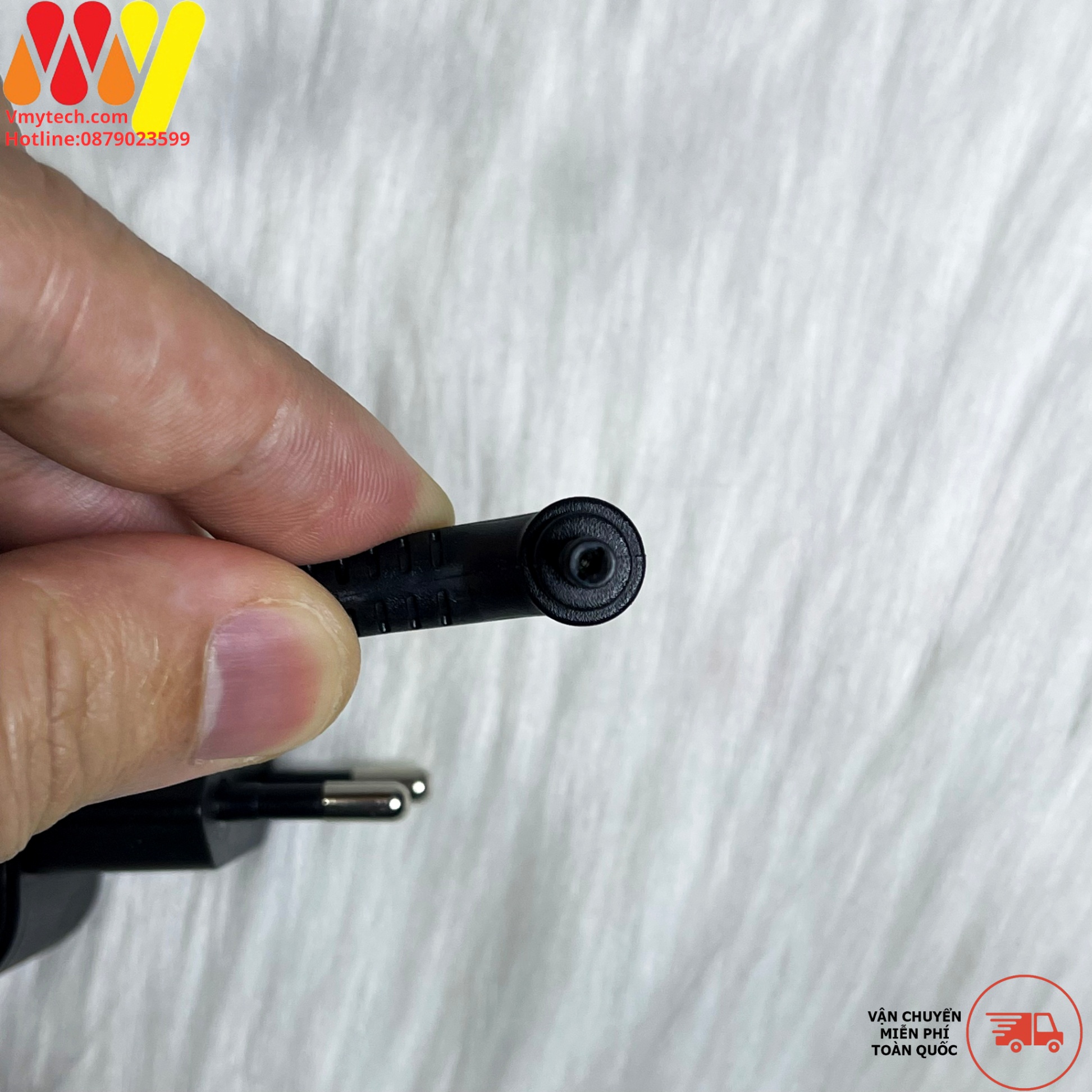 Adapter, Sạc Laptop Lenovo 20V-3.25A(65W) Củ vuông chân đạn