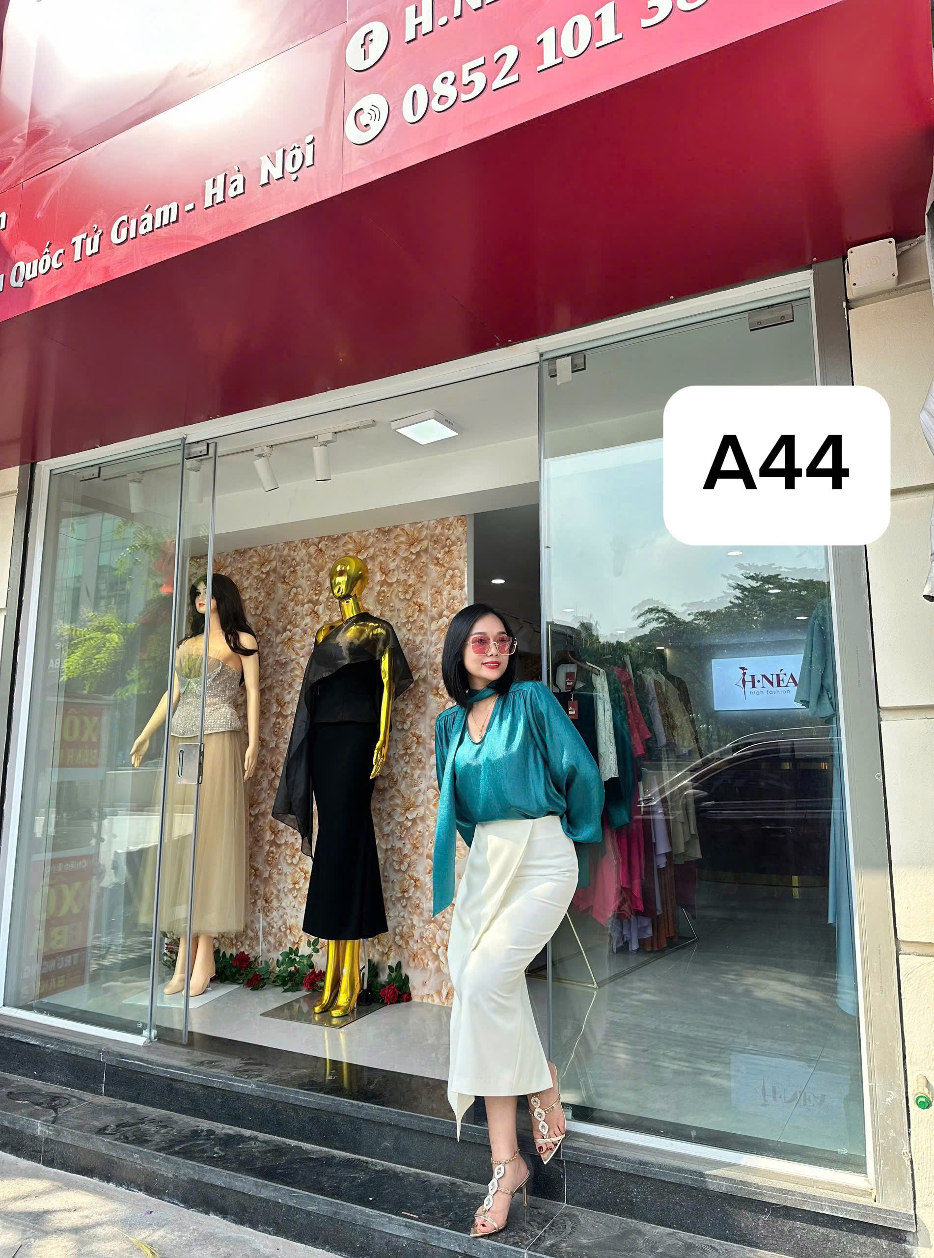A44 - Set áo Sơ mi kết hợp chân váy công sở
