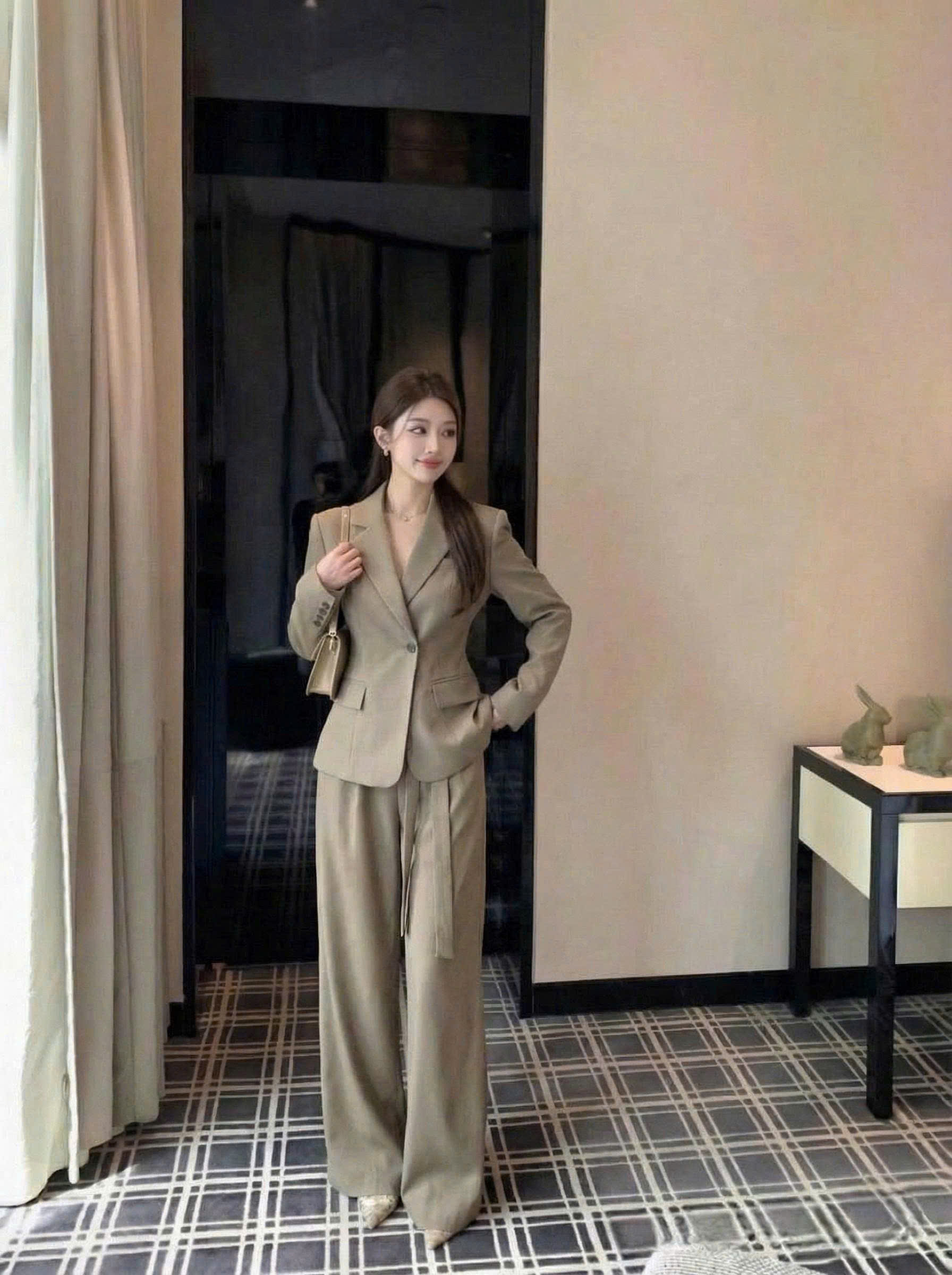 Sét Bộ vest Mẫu ( Mầu Nâu)