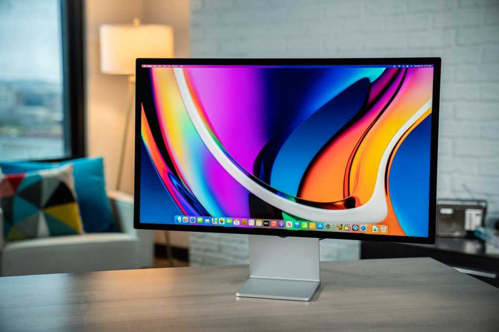 Khởi động lại Apple Studio Display