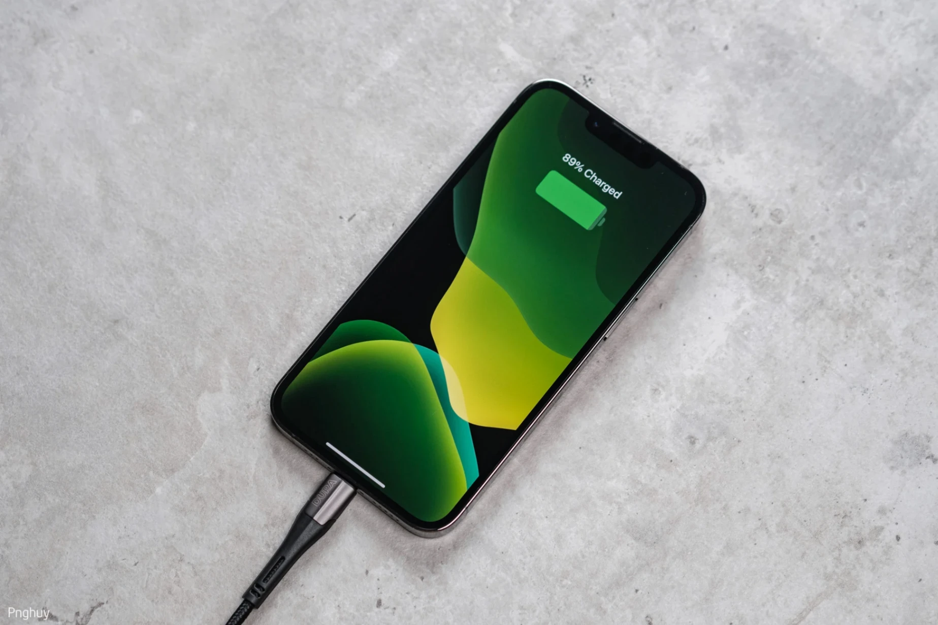 Bloomberg: iOS 19 sẽ dùng AI để kéo dài thời lượng pin iPhone