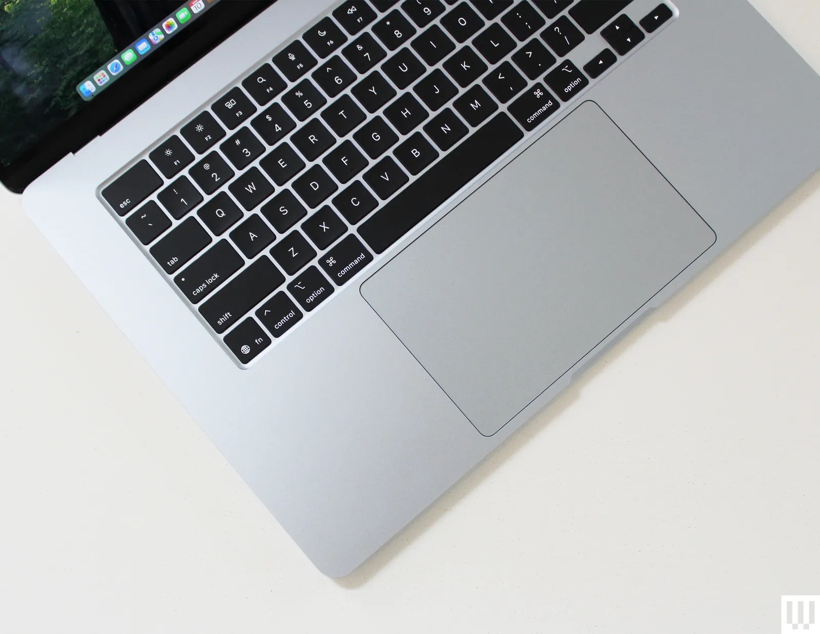 Ban-phim-MacBook-Air-M5-15-Inch.jpeg