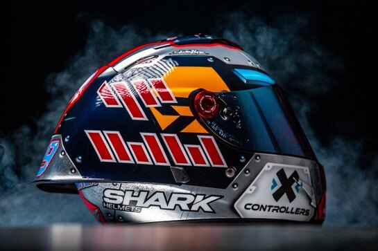shark-jorgemartin-6.jpg