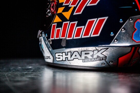 shark-jorgemartin-6.jpg