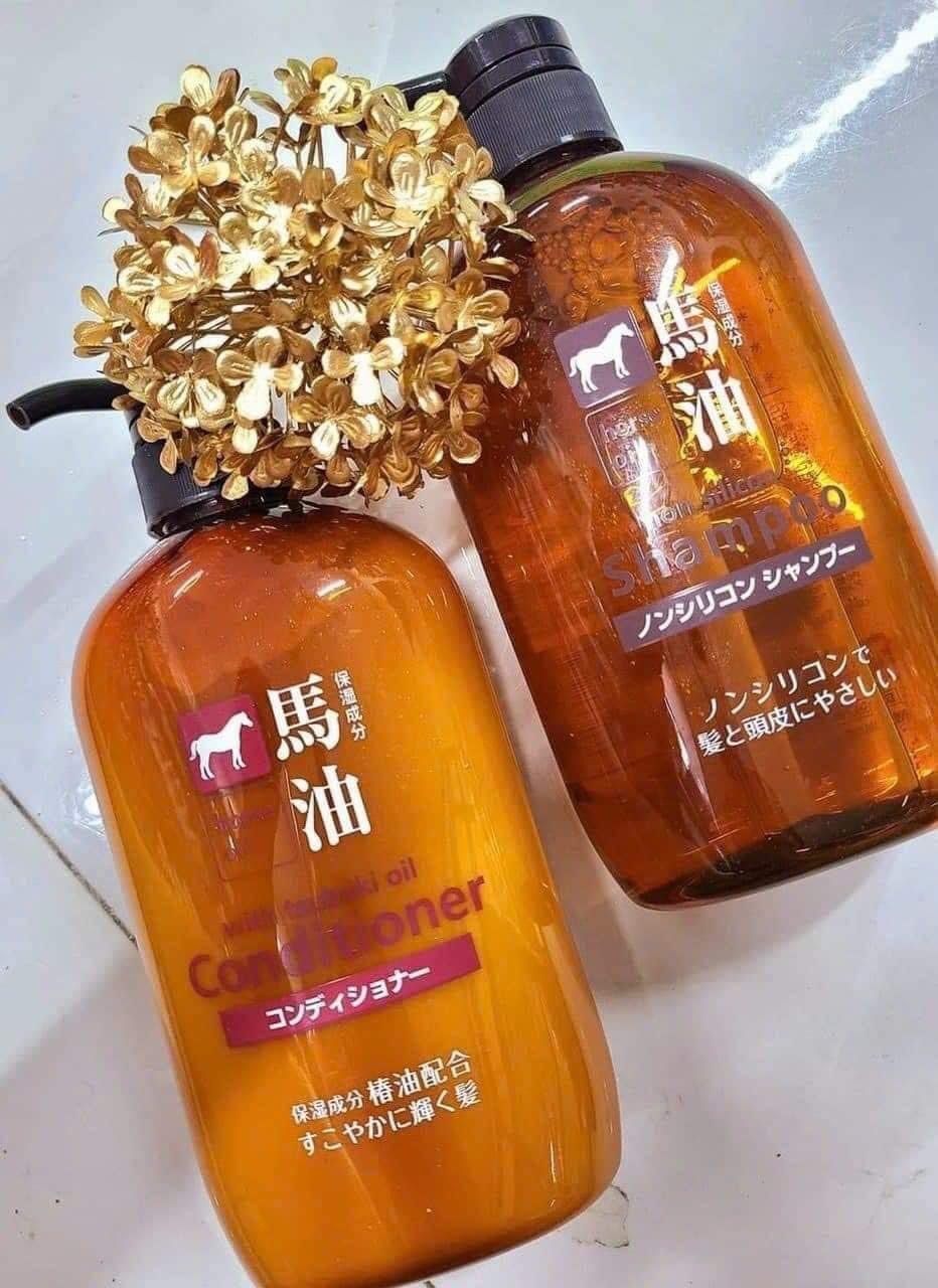 Cặp dầu gội mỡ ngựa Horse Oil Non Silicon Kumano Cosmetics Japan