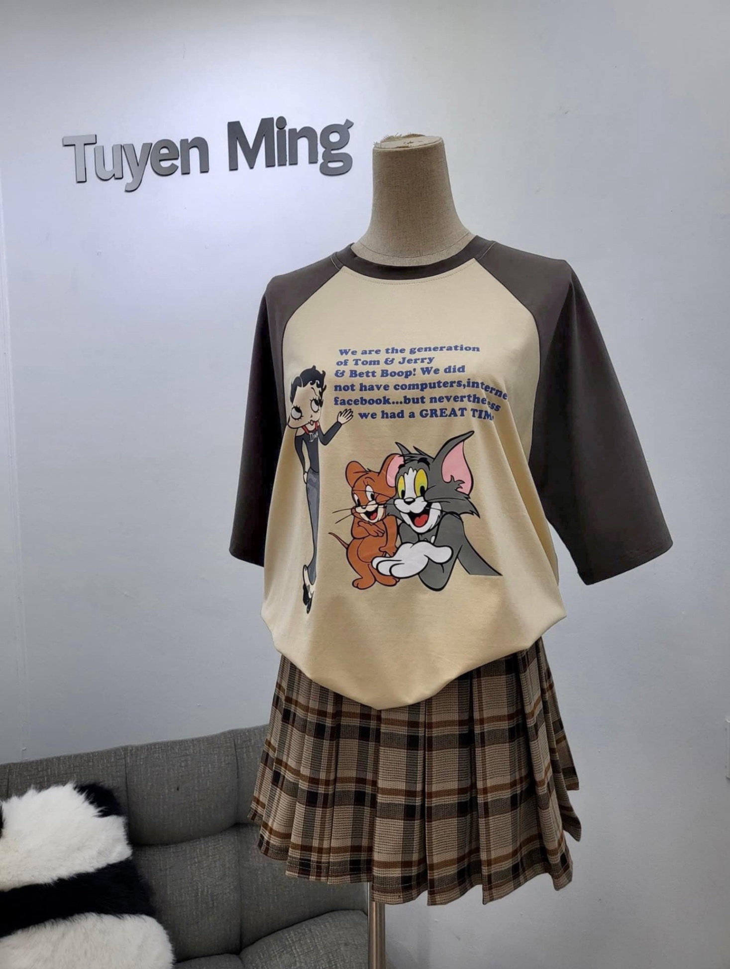 Set cv xếp ly kẻ áo phối tay tom & jerry