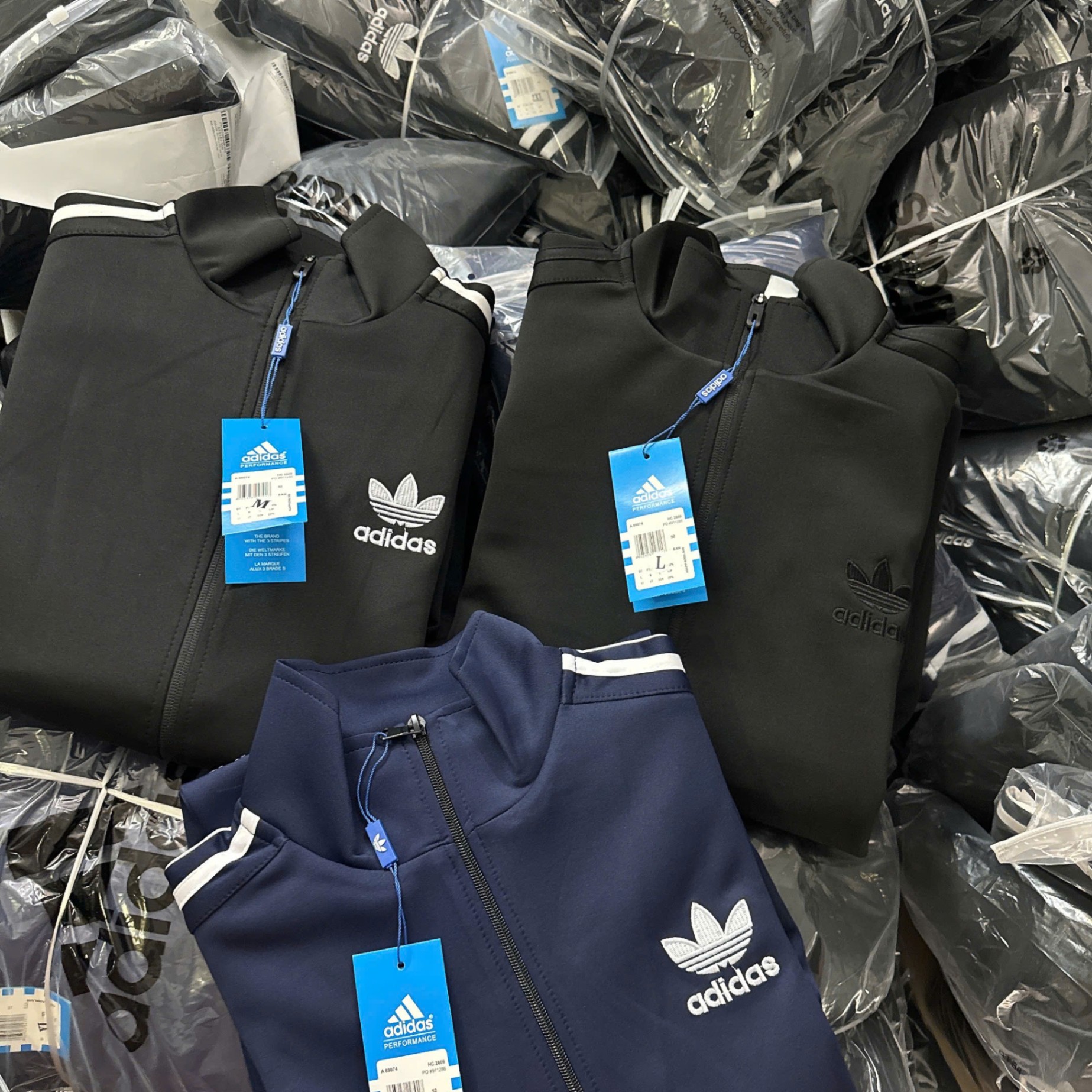 B15185 Bộ nam ADIDAS VNXK dư xịn full tag