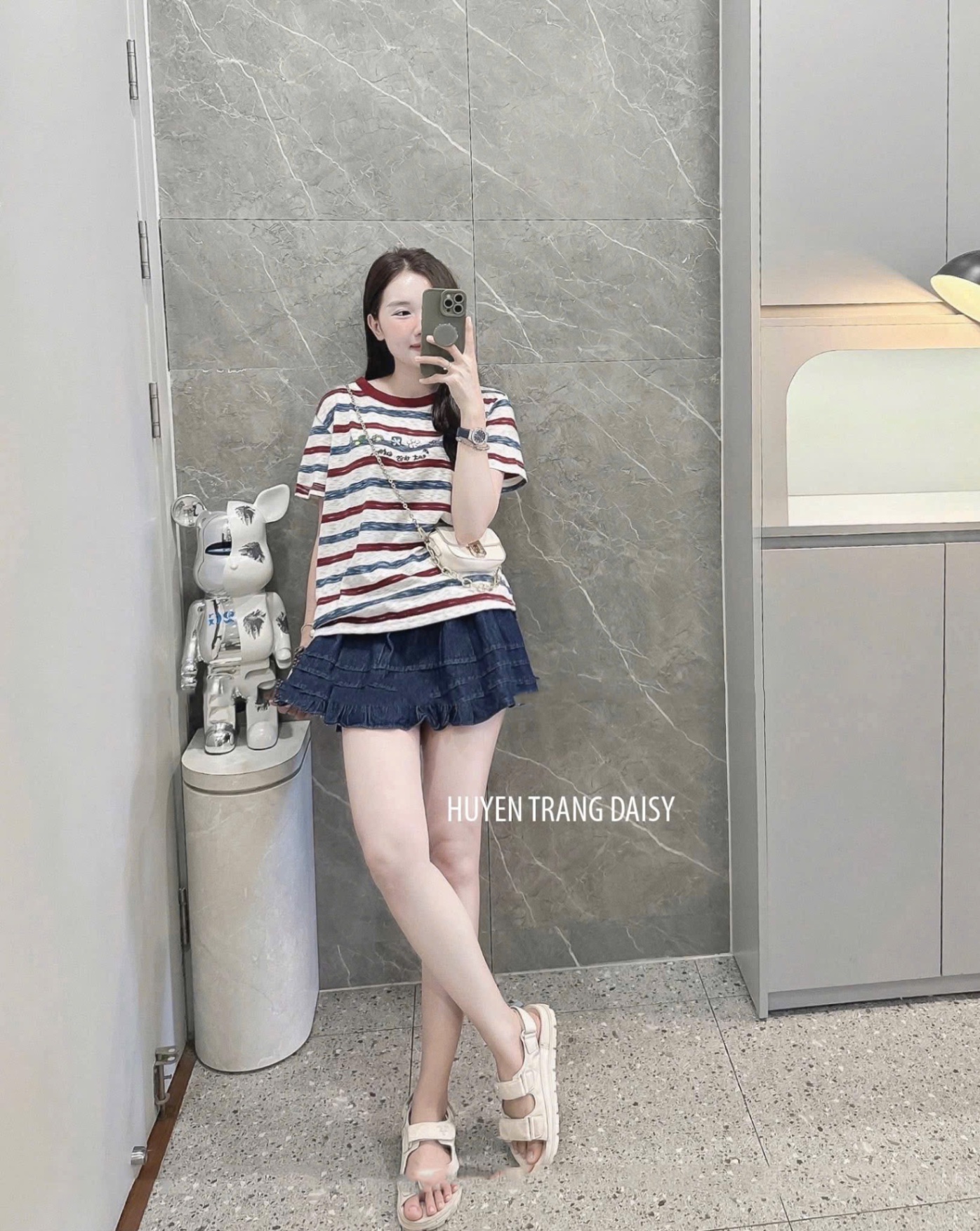 A18230 Áo phông kẻ xược