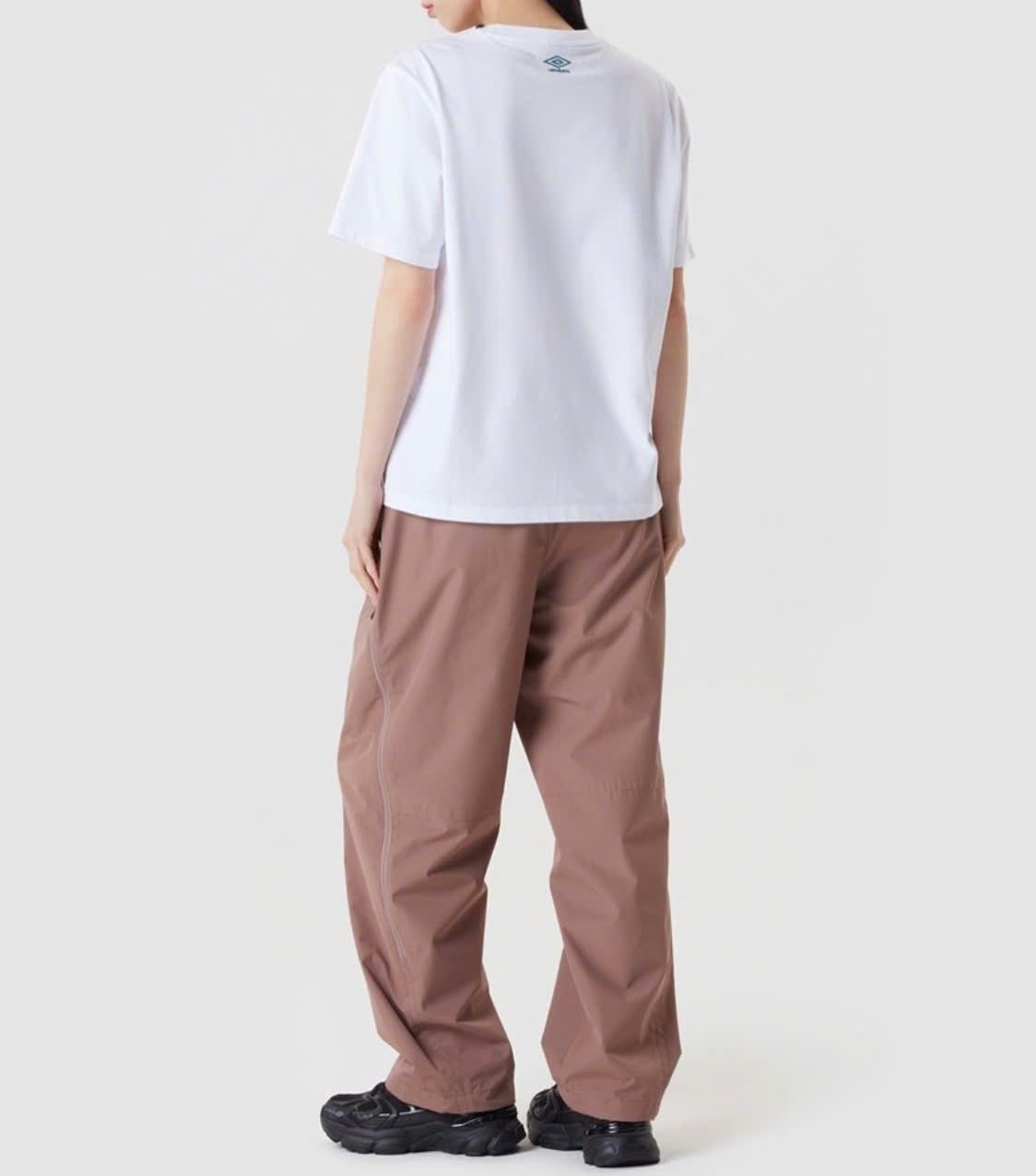 Áo phông unisex cổ tròn,ngắn tay, hình thoi to và chữ trước ngực, 3 màu