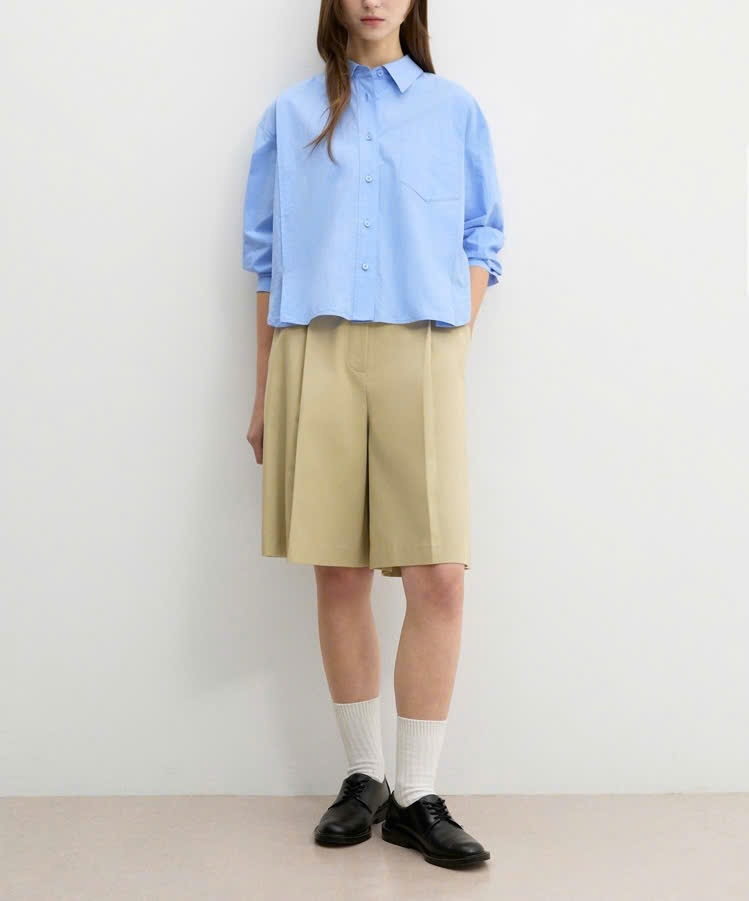 Quần short dài may xếp ly 1 ly, cạp thường, có đỉa, 3 màu