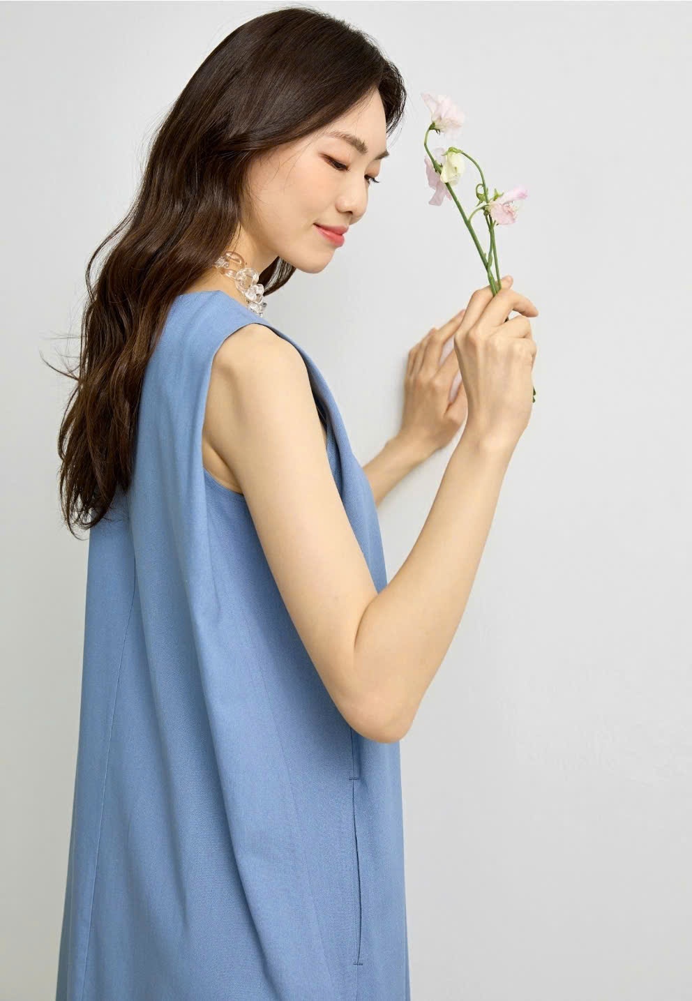 Váy liền dáng suông, có túi, cổ tròn, ba lỗ 4 màu