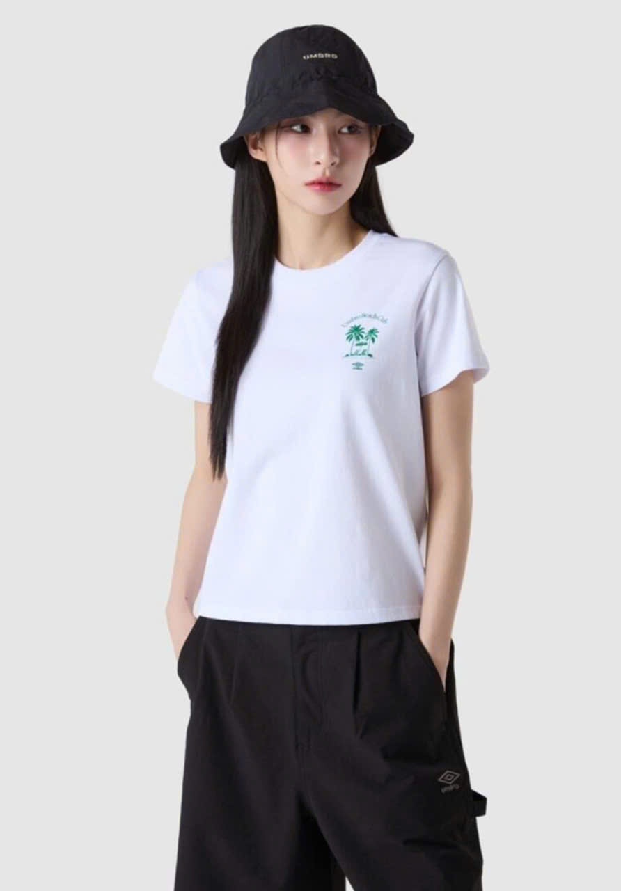 Áo phông cổ tròn,ngắn tay, họa tiết 2 cây dừa nhỏ trước ngực, sau lưng họa tiết 2 cây dừa to, 3 màu