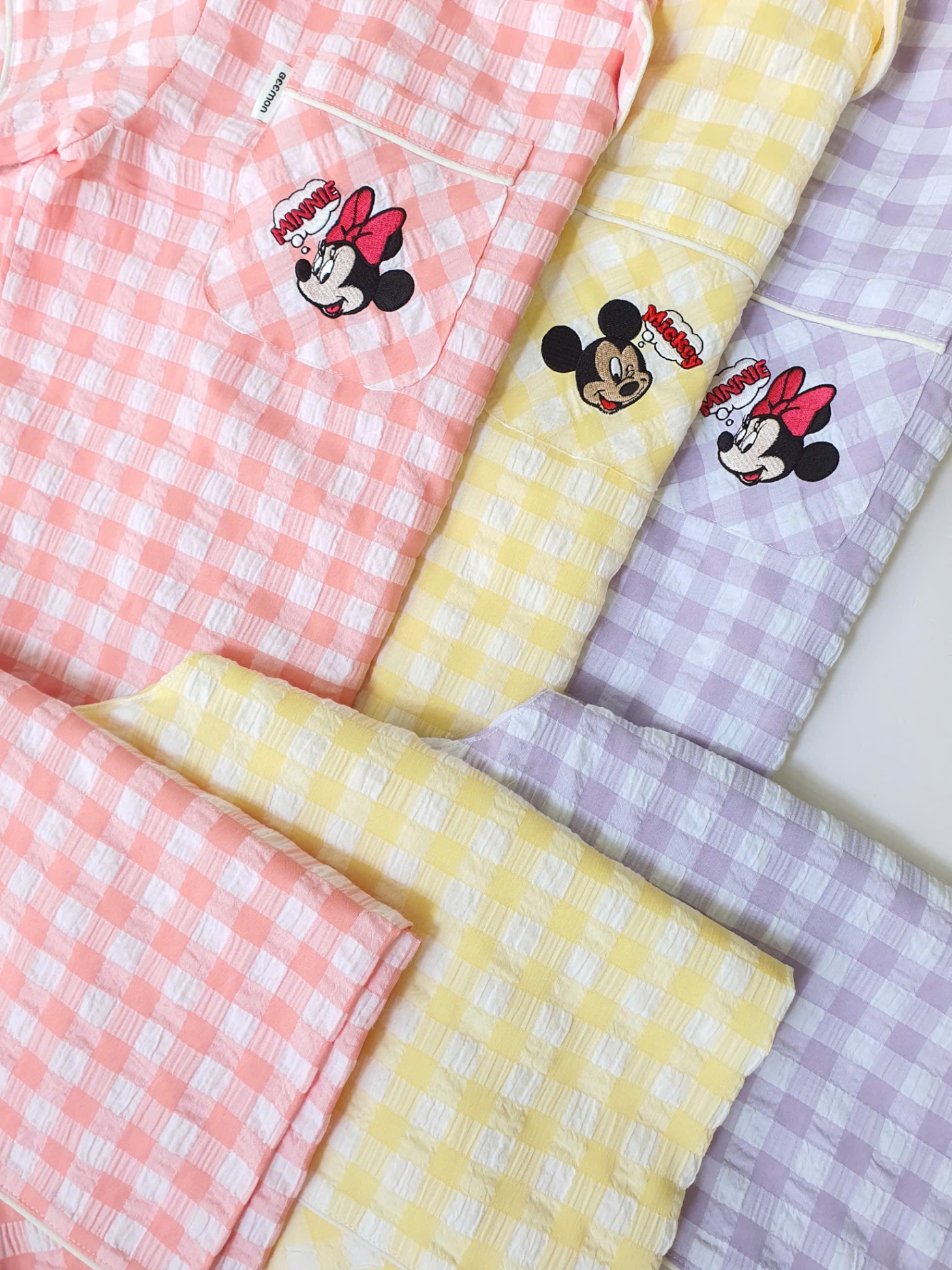 Bộ mặc nhà cho bé, kẻ caro. túi ngực, in hình con Mickeyc