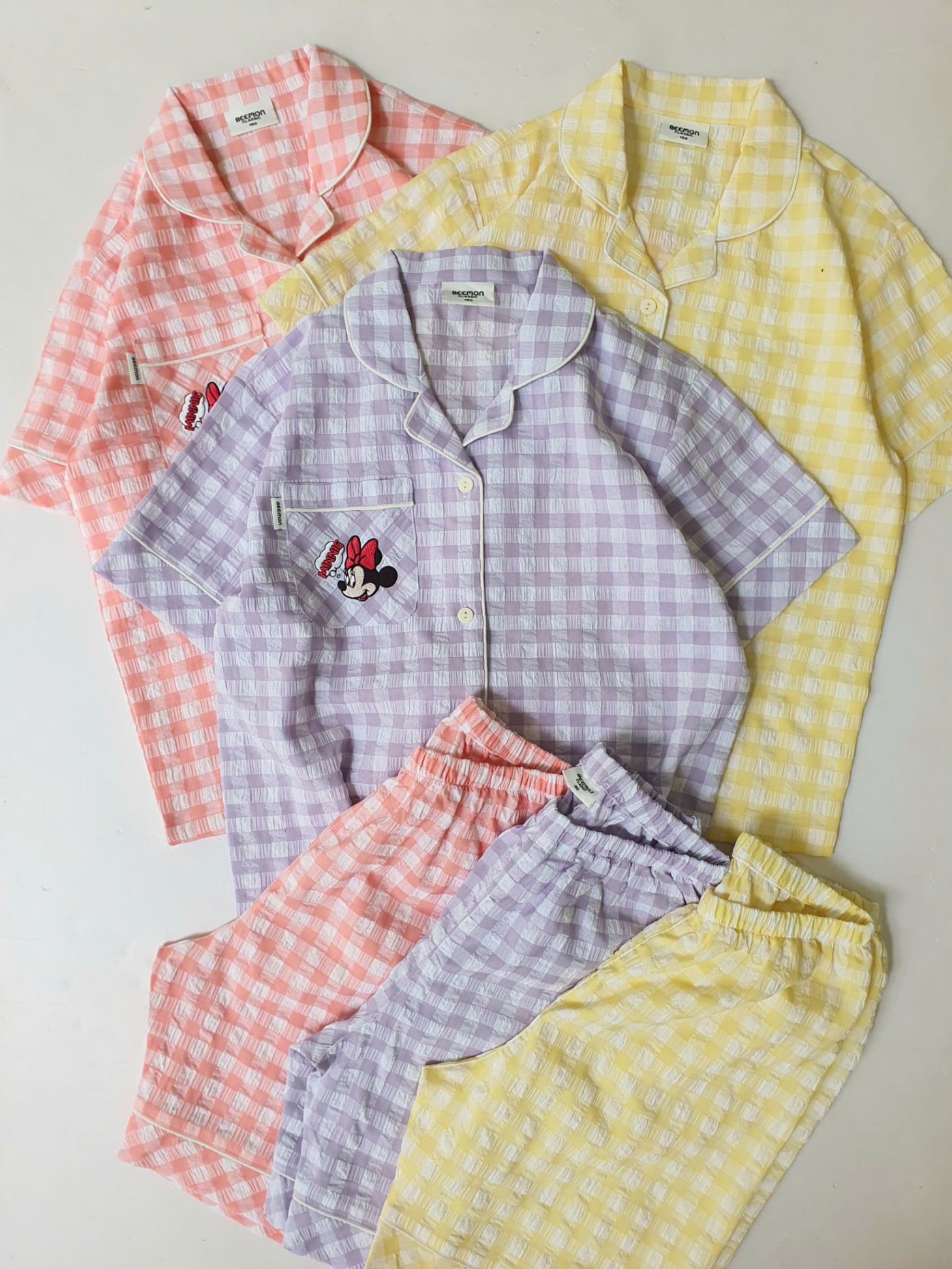 Bộ mặc nhà cho bé, kẻ caro. túi ngực, in hình con Mickeyc
