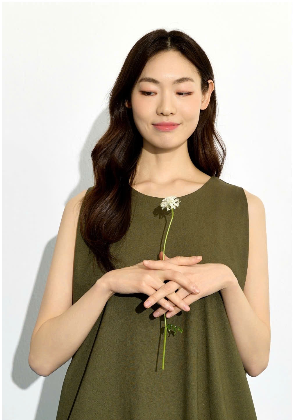 Váy liền dáng suông, có túi, cổ tròn, ba lỗ 4 màu