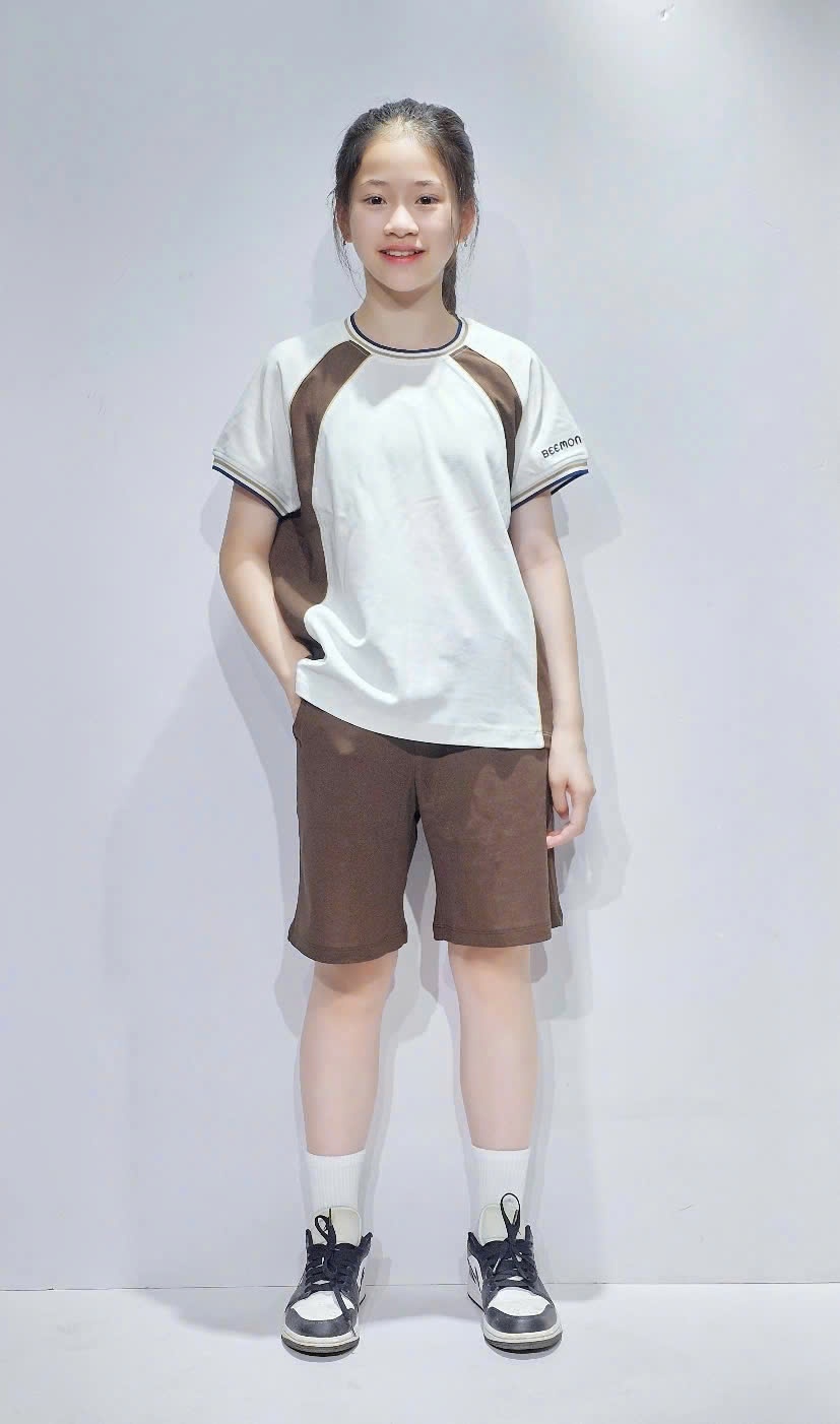 Bộ cho bé, áo cổ tròn, viền cổ và tay áo, áo phối viền cùng màu quần short, 2 màu