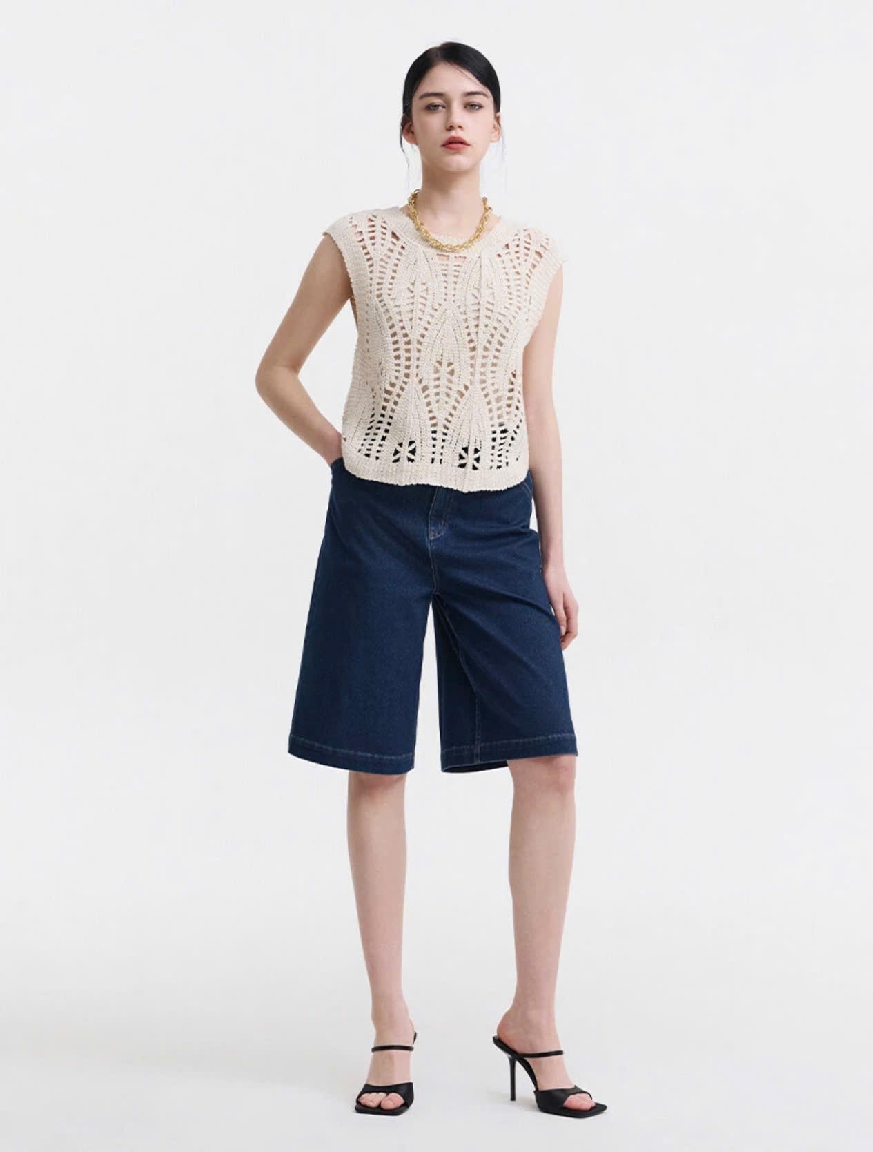 Quần short jean lửng cạp chun, túi hông chéo, 2 màu