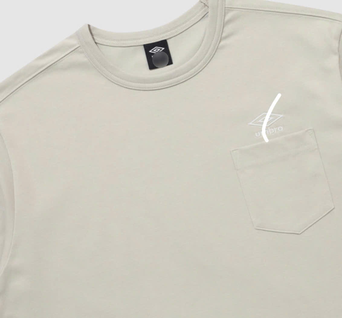 Áo phông cổ tròn, ngắn tay, túi ngực, trên túi chữ umbro nhỏ, 3 màu