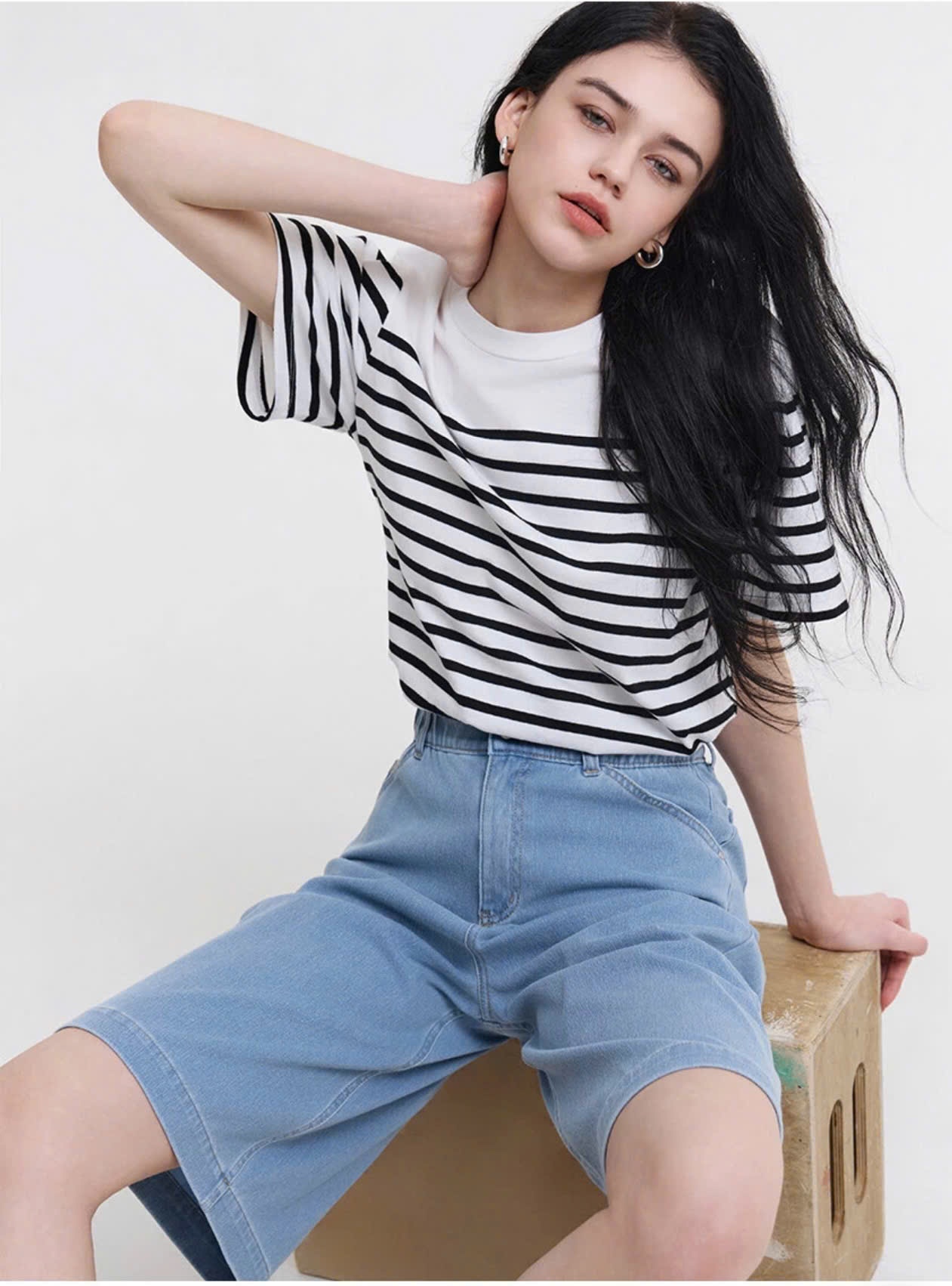 Quần short jean lửng cạp chun, túi hông chéo, 2 màu