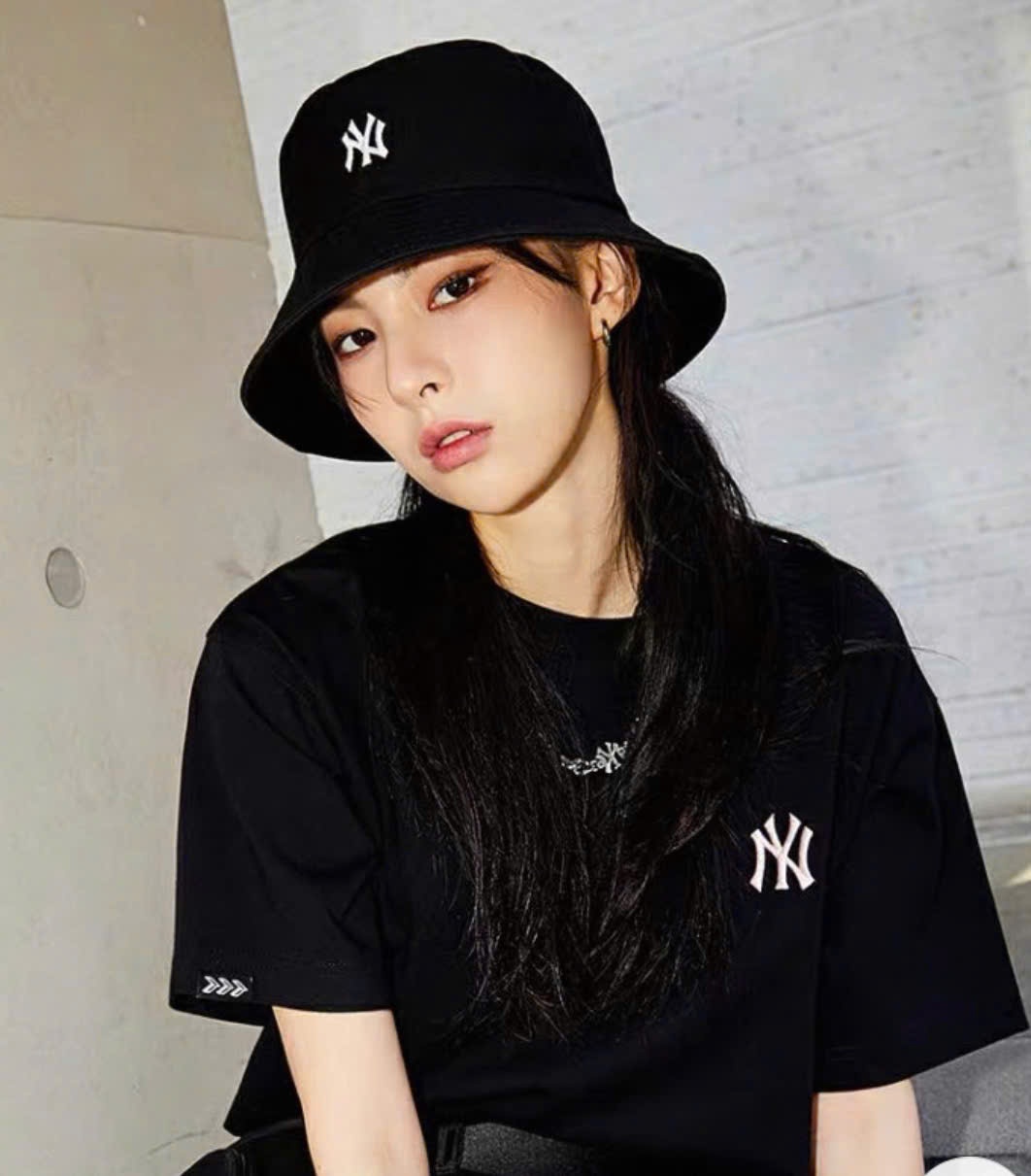 Mũ chữ NY nhỏ trước mũ, màu đen