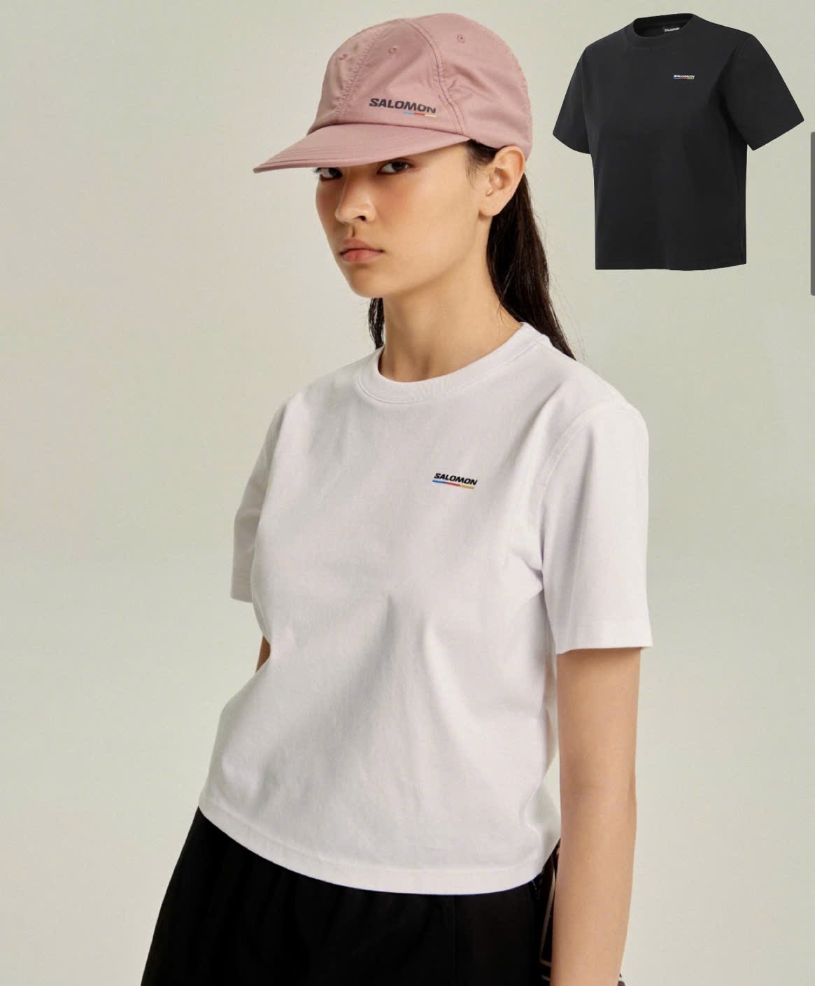 Áo phông croptop nhẹ, cổ tròn,ngắn tay, logo chữ nhỏ ở ngực, 2 màu