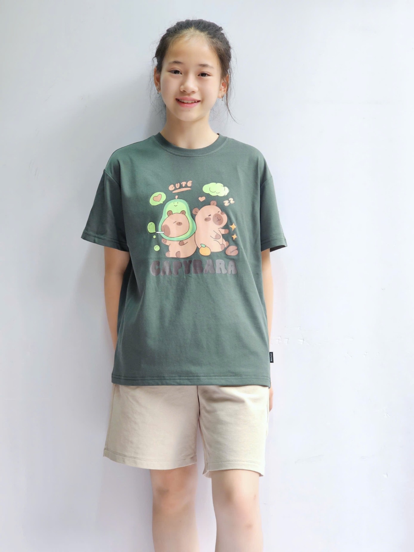 Áo phông trẻ em, cổ tròn, ngắn tay, hình 2 Capybara trước ngực, 4 màu