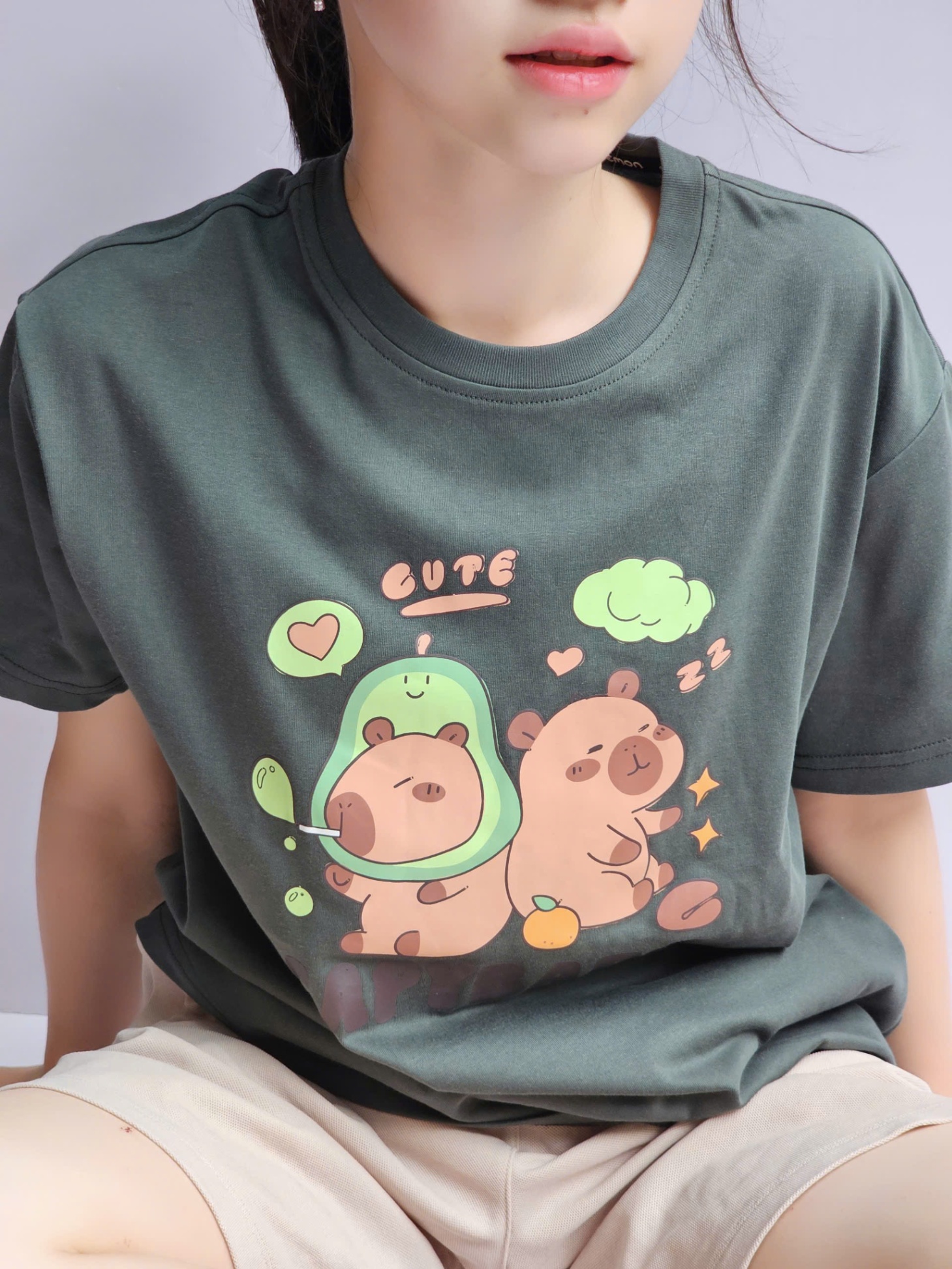 Áo phông trẻ em, cổ tròn, ngắn tay, hình 2 Capybara trước ngực, 4 màu