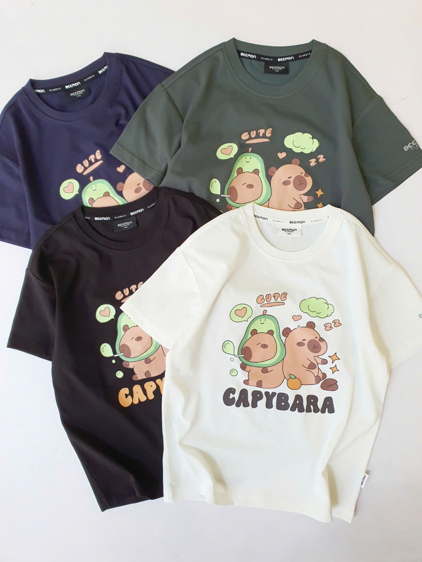 Áo phông trẻ em, cổ tròn, ngắn tay, hình 2 Capybara trước ngực, 4 màu