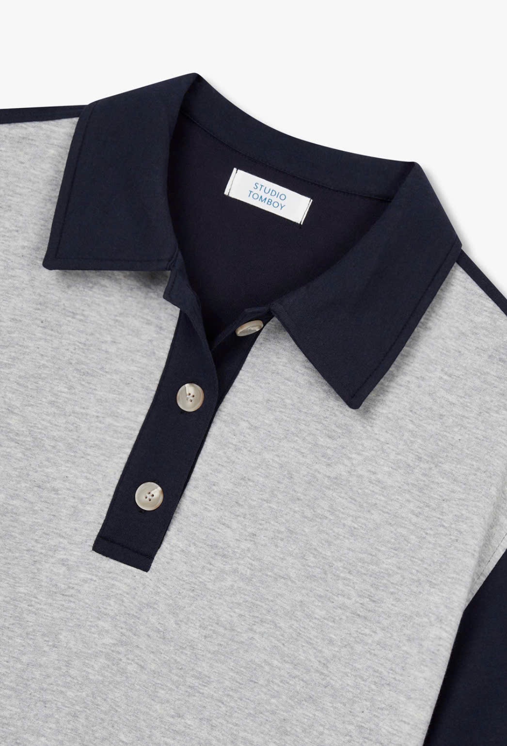 Áo phông cổ polo, cài cúc cổ, áo tay phối màu, 2 màu