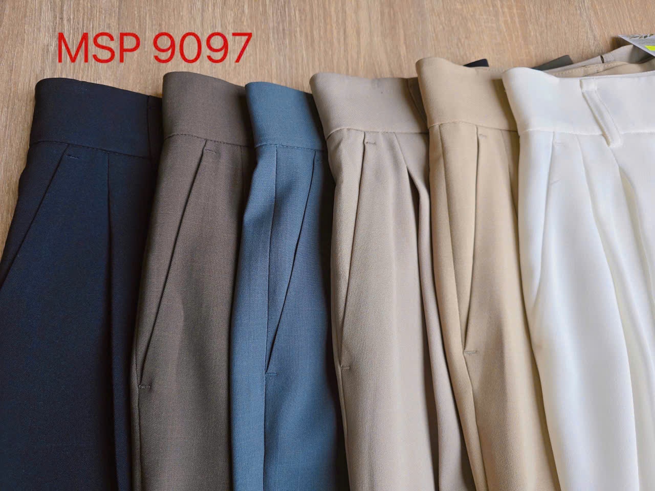 Quần suông 2 ly, cạp thường, có đỉa, 2 túi hông thật, 5 màu