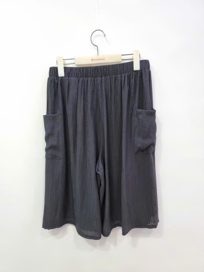 Quần suông lửng short chất pha rayon, cạp chun, 2 túi hộp hông, 2 màu