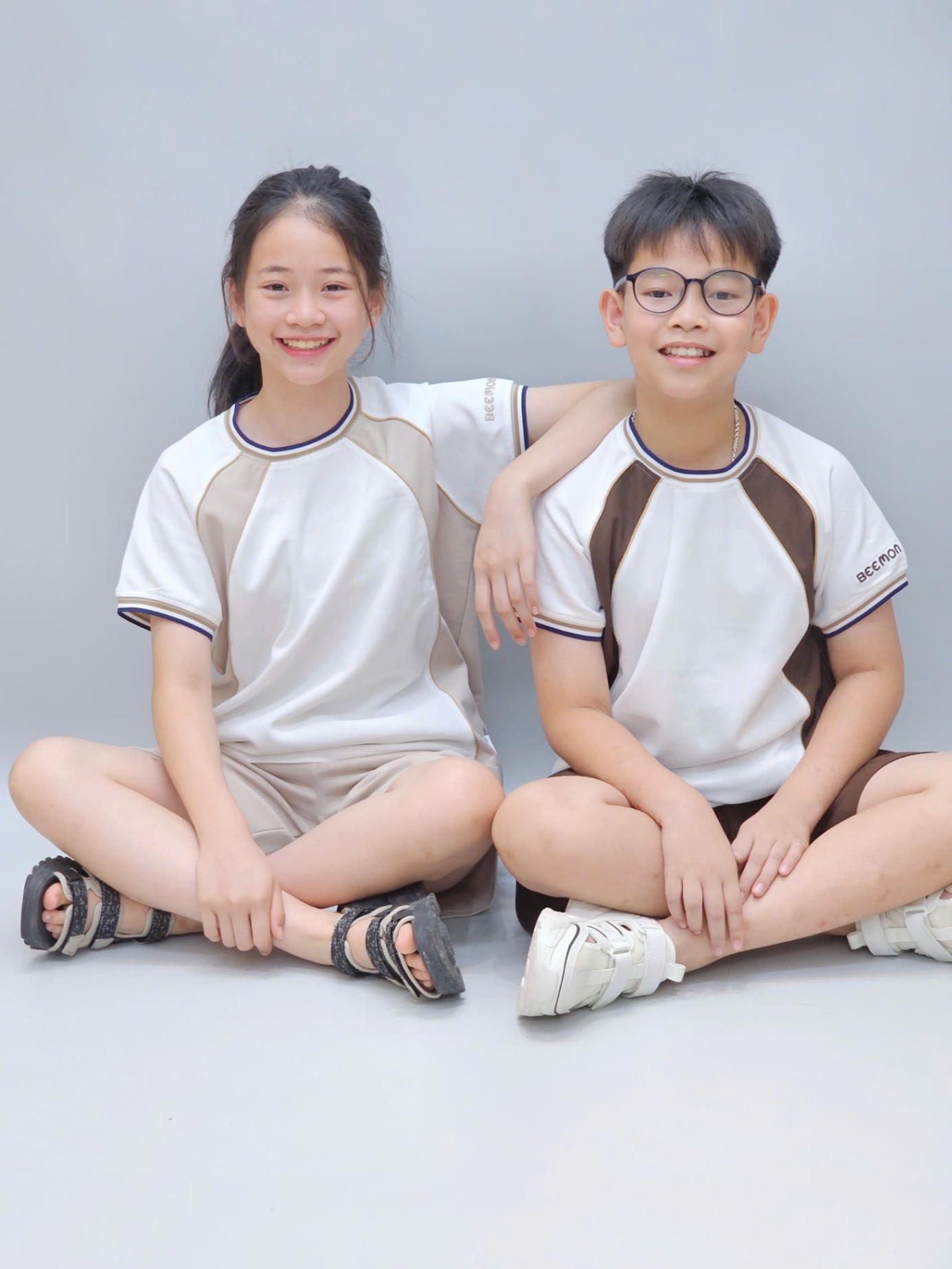 Bộ cho bé, áo cổ tròn, viền cổ và tay áo, áo phối viền cùng màu quần short, 2 màu