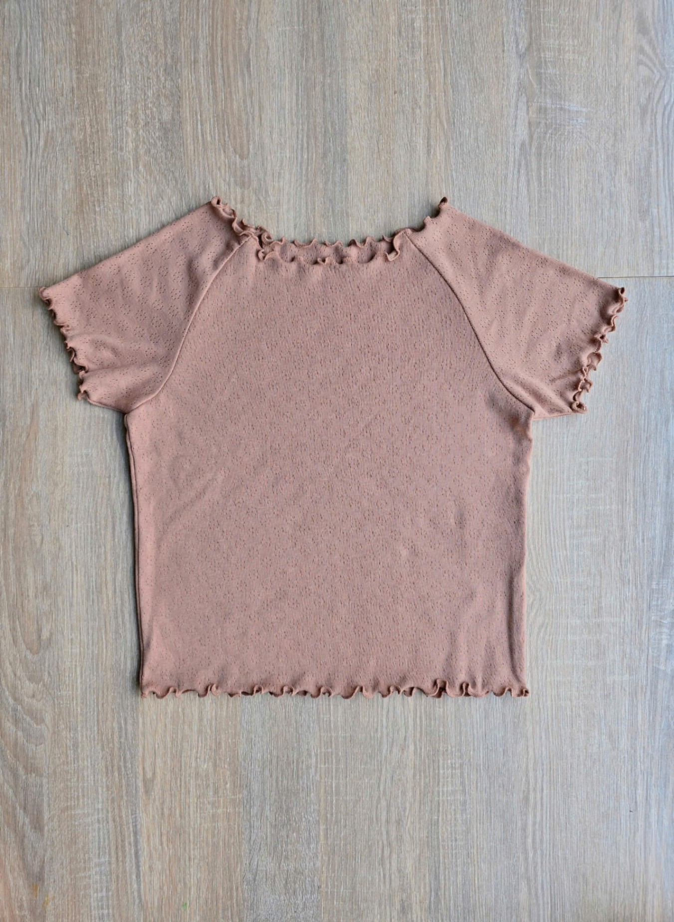 Áo phông viền bèo, đục lỗ hoa, dáng croptop, 4 màu