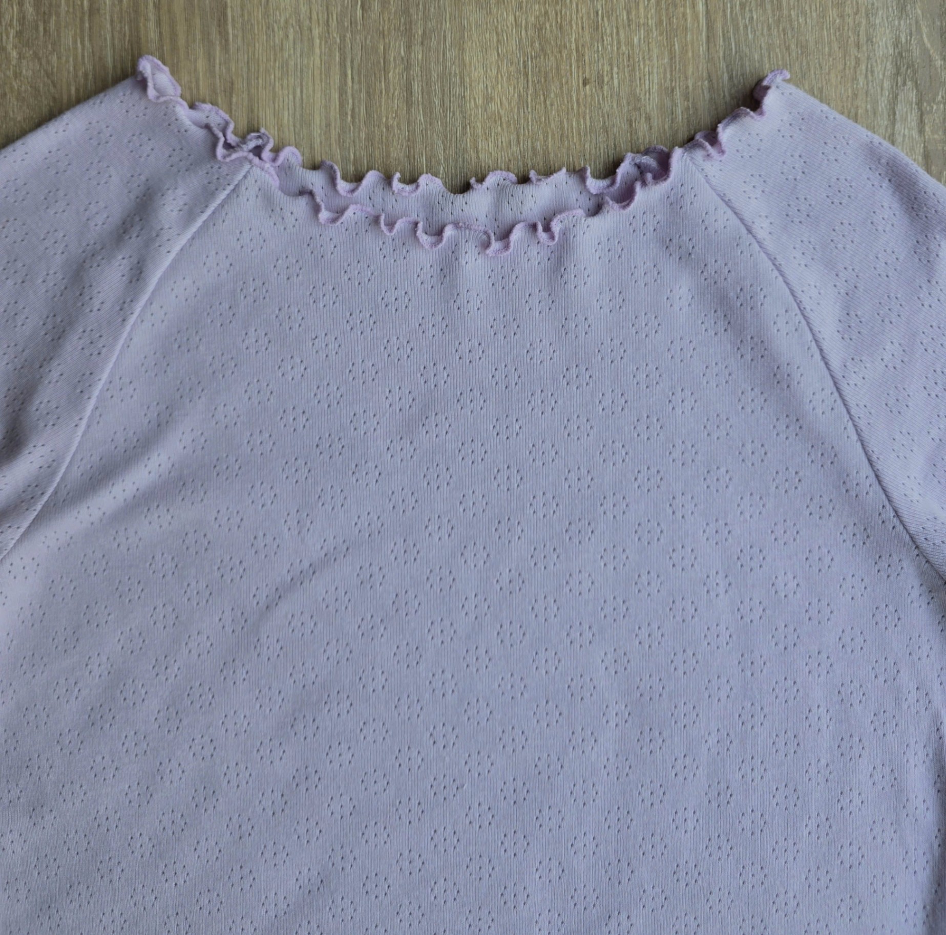 Áo phông viền bèo, đục lỗ hoa, dáng croptop, 4 màu