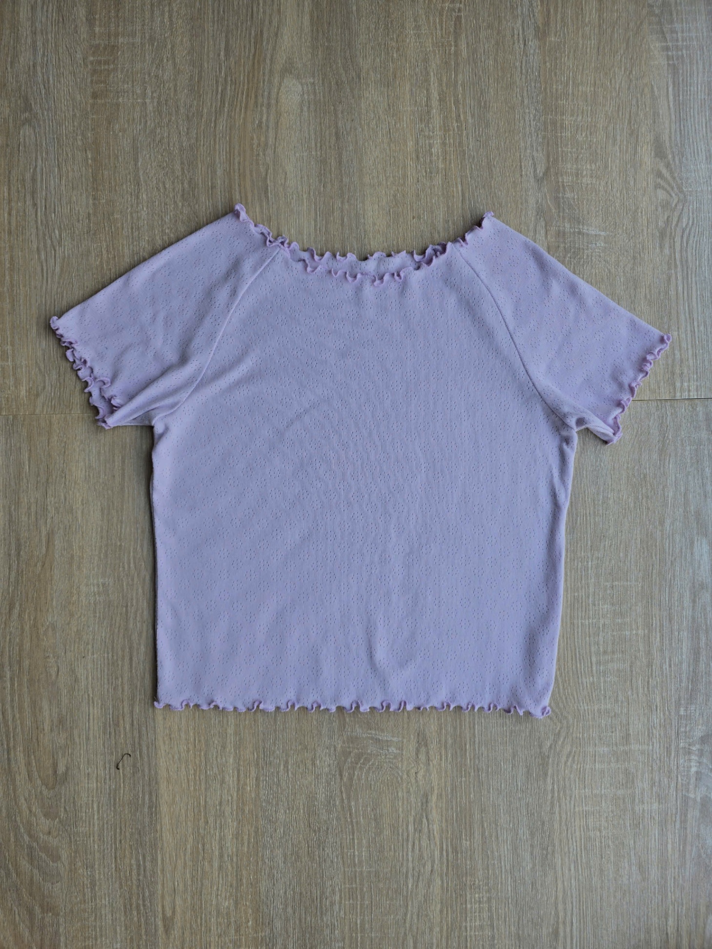 Áo phông viền bèo, đục lỗ hoa, dáng croptop, 4 màu