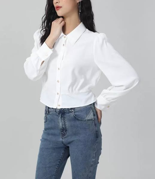 Áo sơ mi dài tay, cài cúc, cổ đức