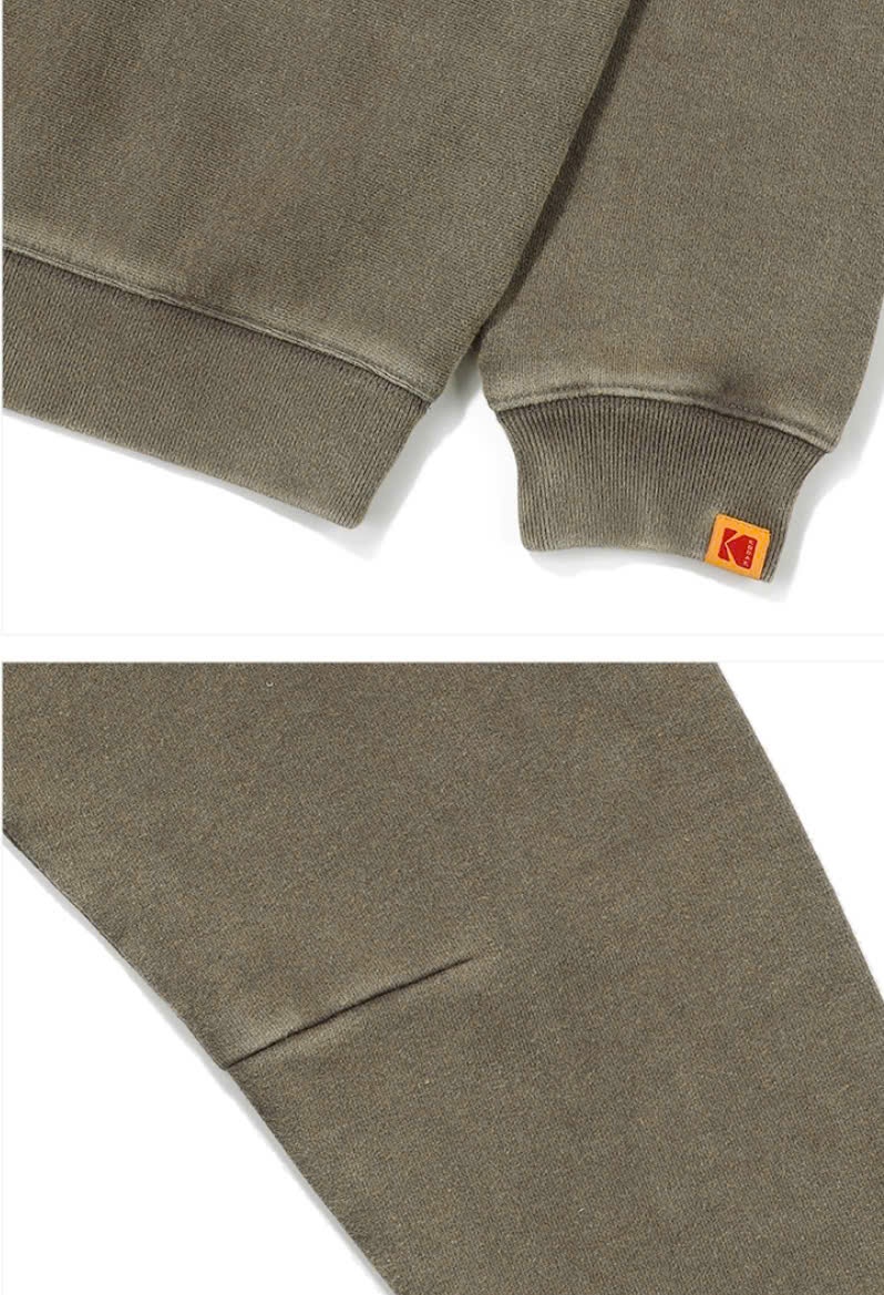 Áo nỉ oversize, cổ tròn, chữ trước ngực