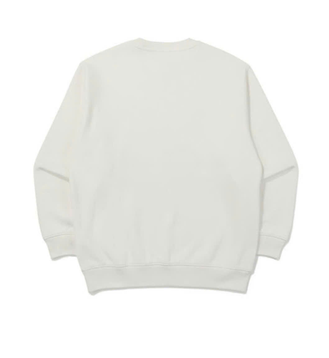 Áo nỉ oversize, cổ tròn, chữ trước ngực