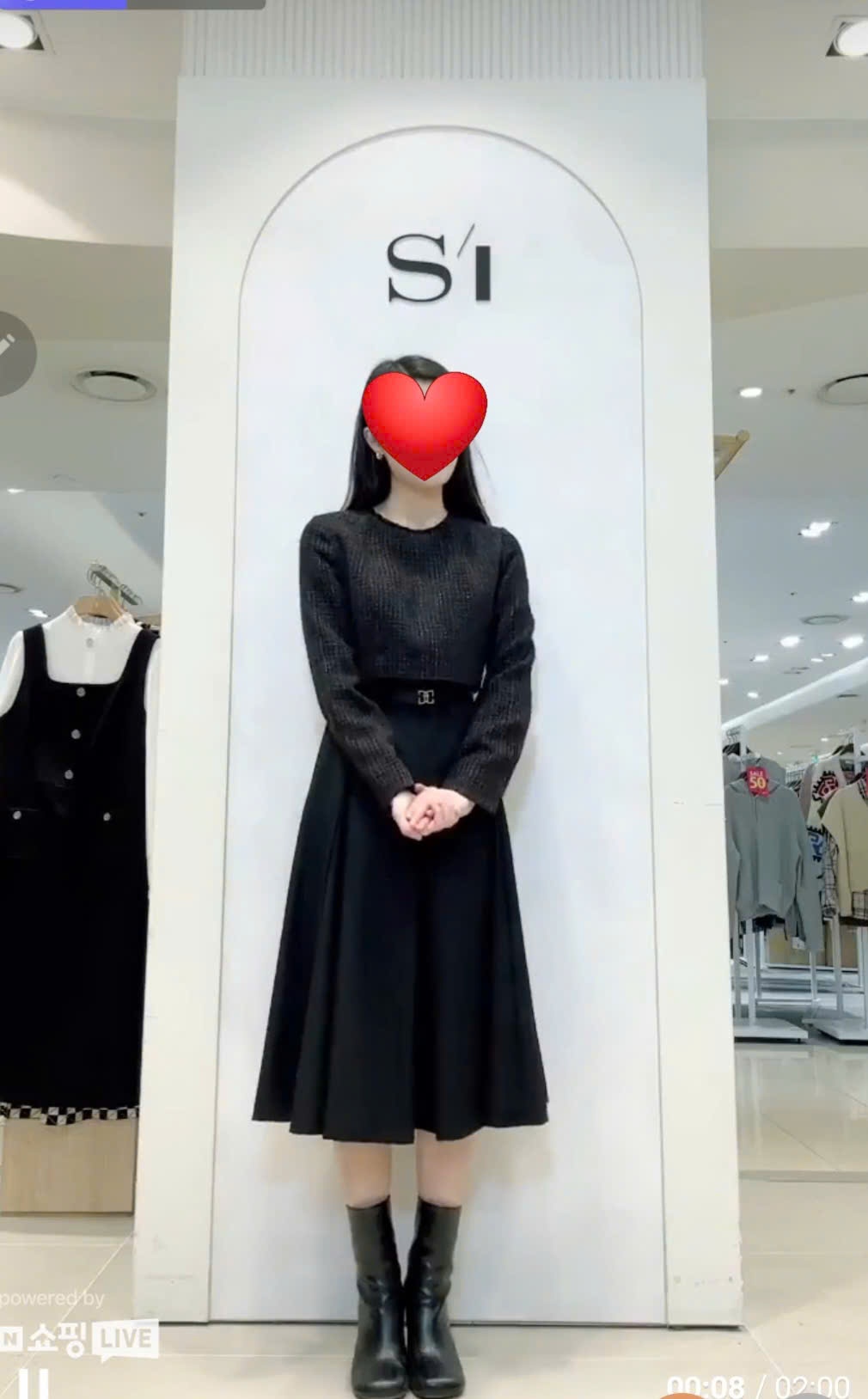 Váy liền lẫn 2 mẫu
