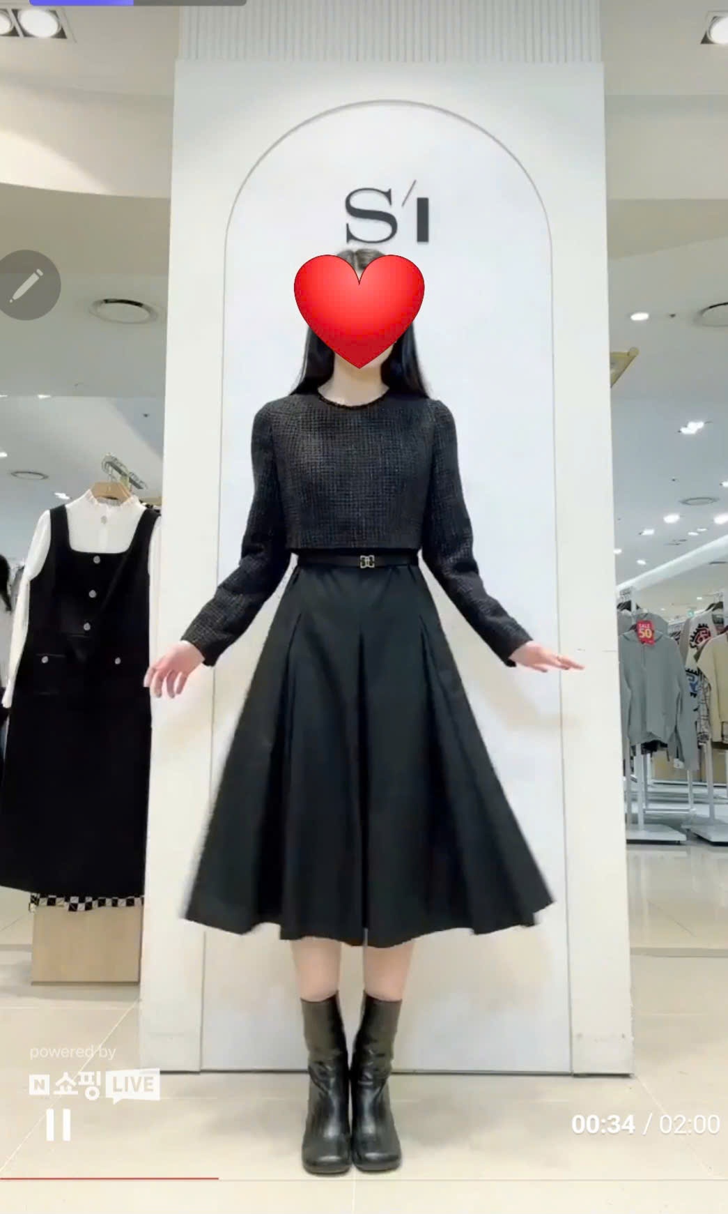 Váy liền lẫn 2 mẫu