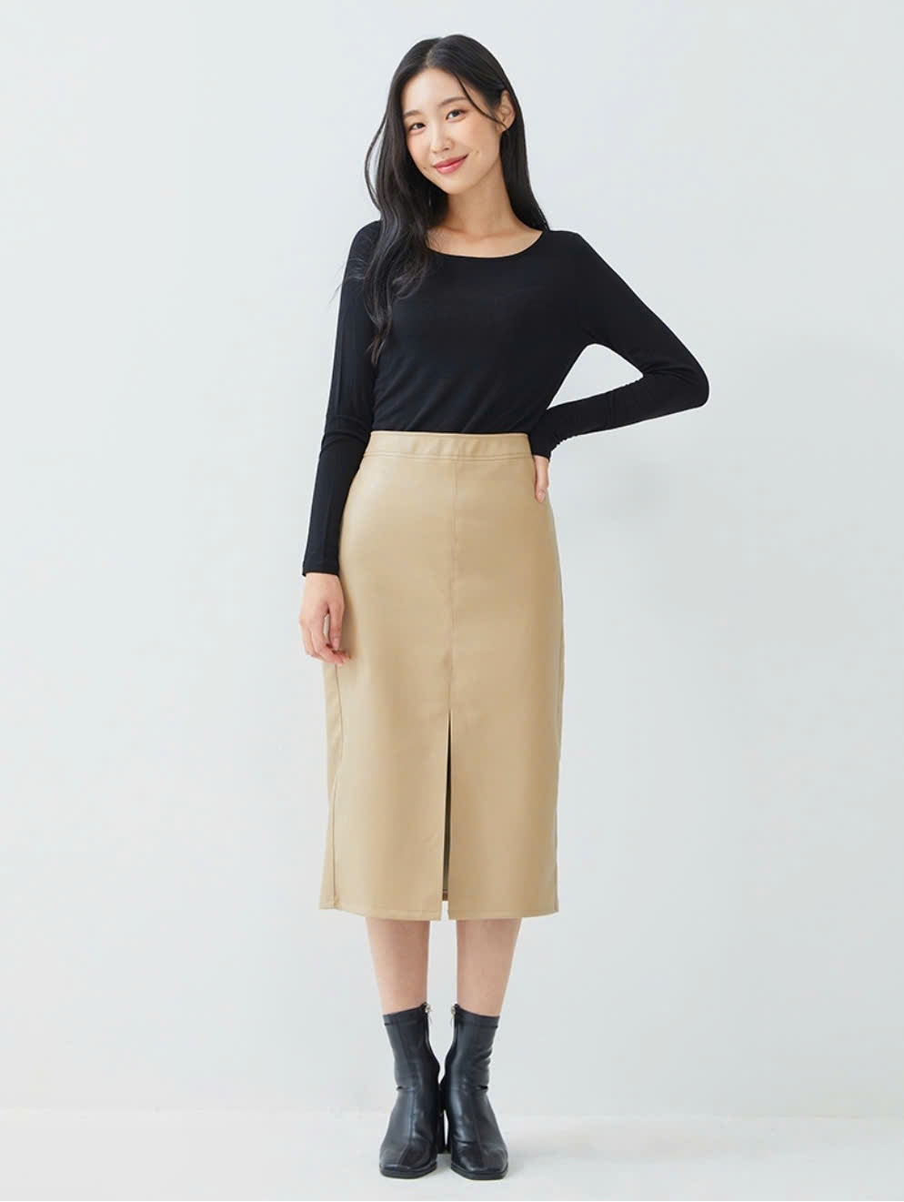 Áo thun rayon co giãn, cổ tròn, dài tay