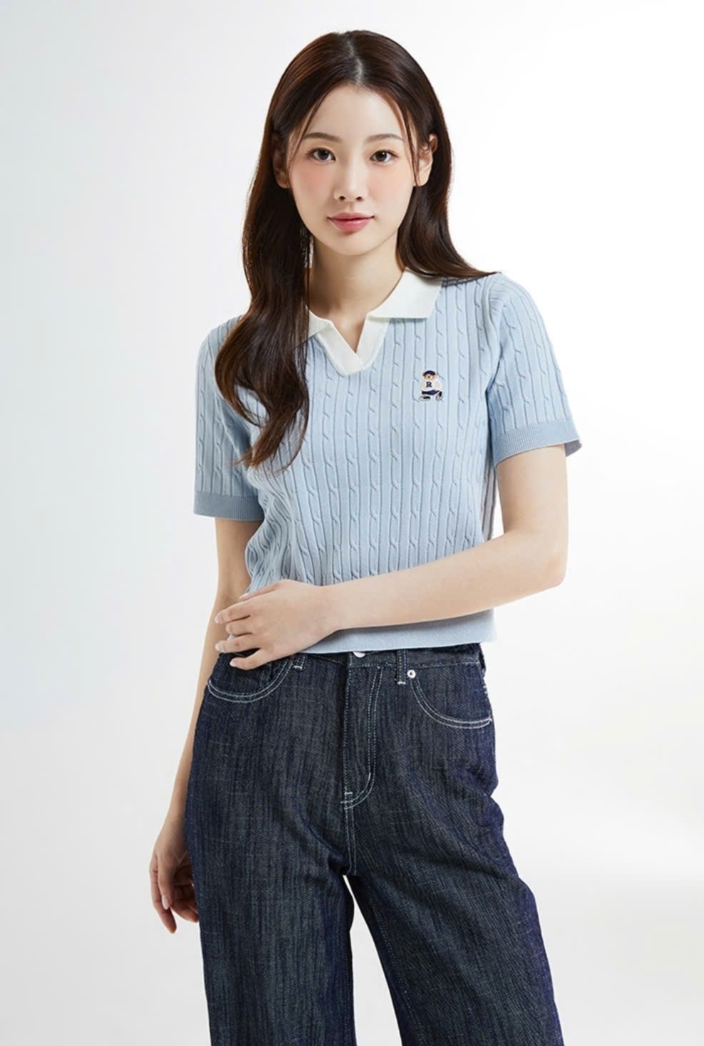 Áo mongtoghi cổ polo, dáng crop, thêu gấu