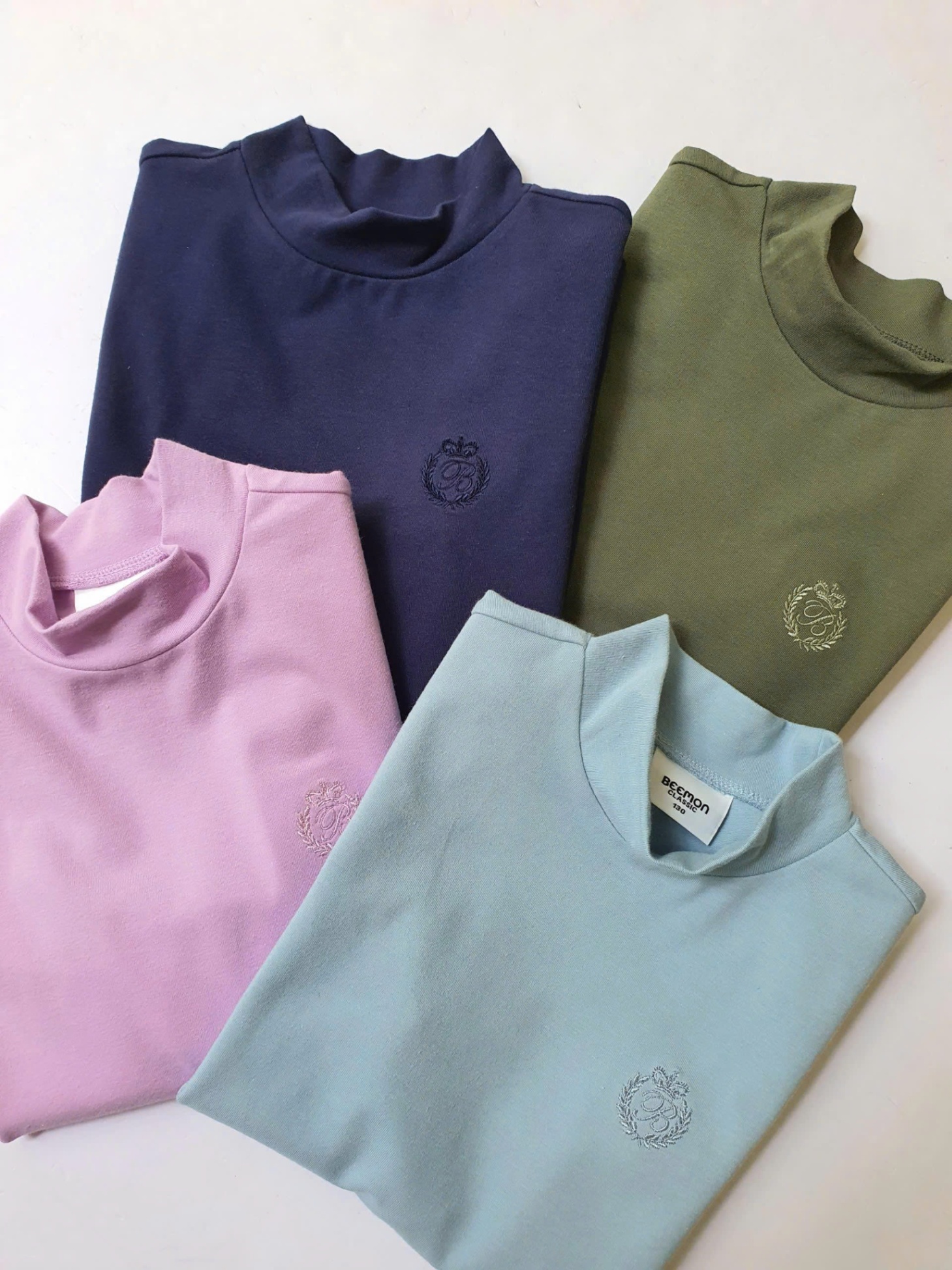 Áo thun cổ 3 phân cotton dày dặn, thêu gấu