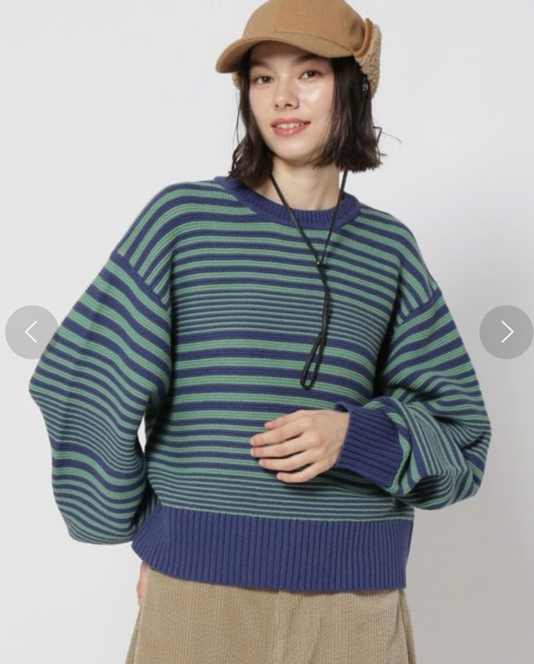 Áo len oversize họa tiết kẻ ngang, tay chum
