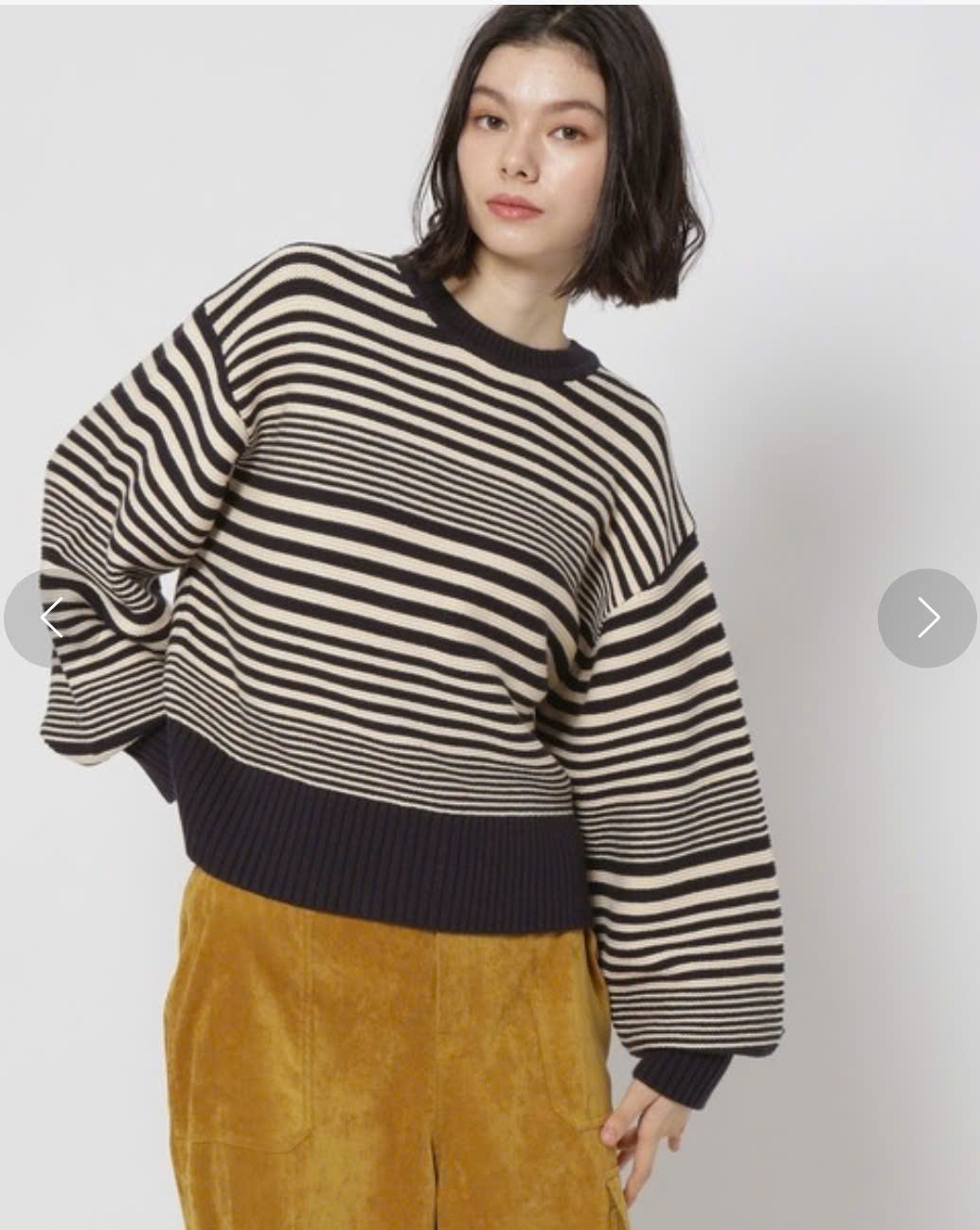 Áo len oversize họa tiết kẻ ngang, tay chum