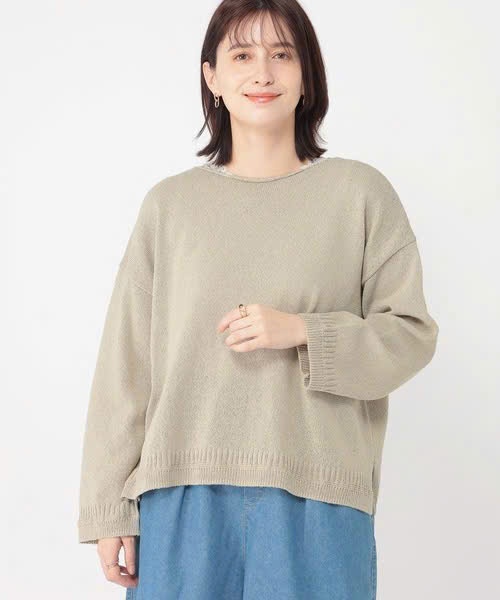 Áo len sợi đan, cổ thuyền, dáng oversize. xẻ hông, vạt lệch trước sau