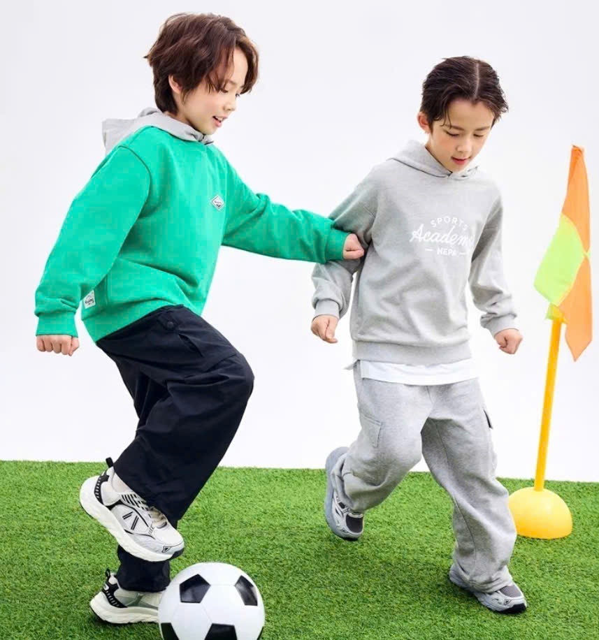 Áo nỉ hoodie kids dài tay,chữ trước ngực