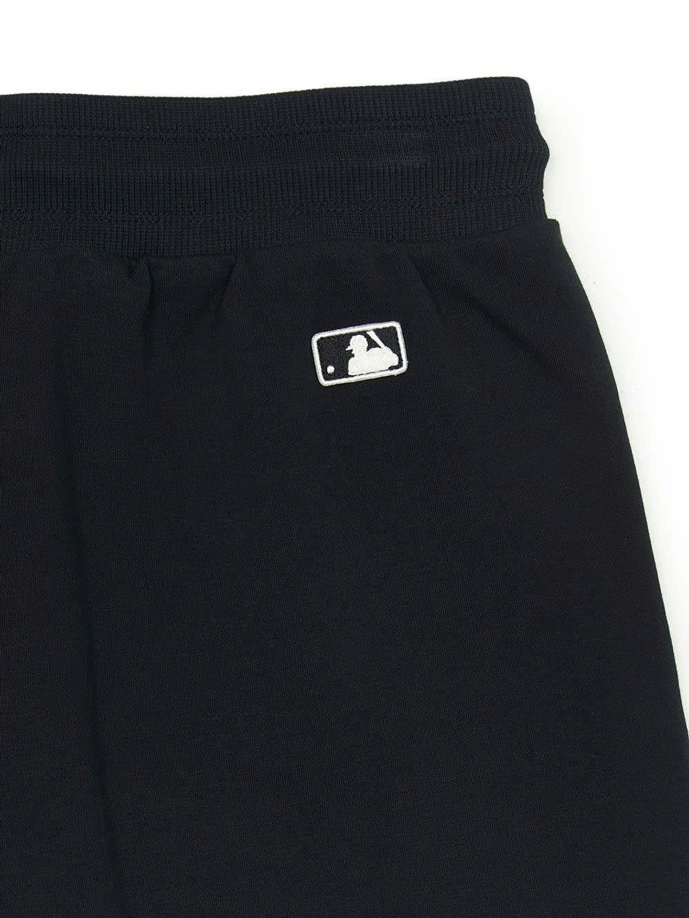 Quần short nỉ da cá cạp chun, logo nhỏ sau
