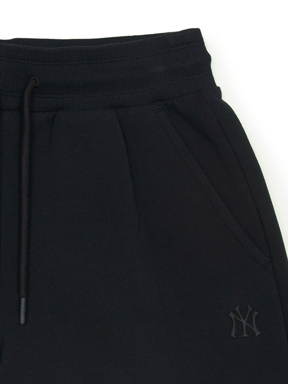 Quần short nỉ da cá cạp chun, logo nhỏ sau